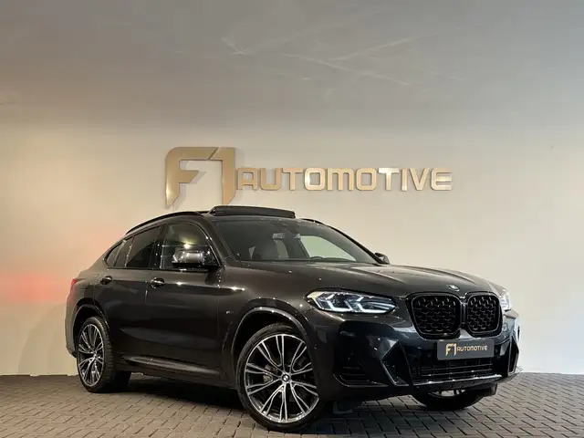BMW X4 view 3