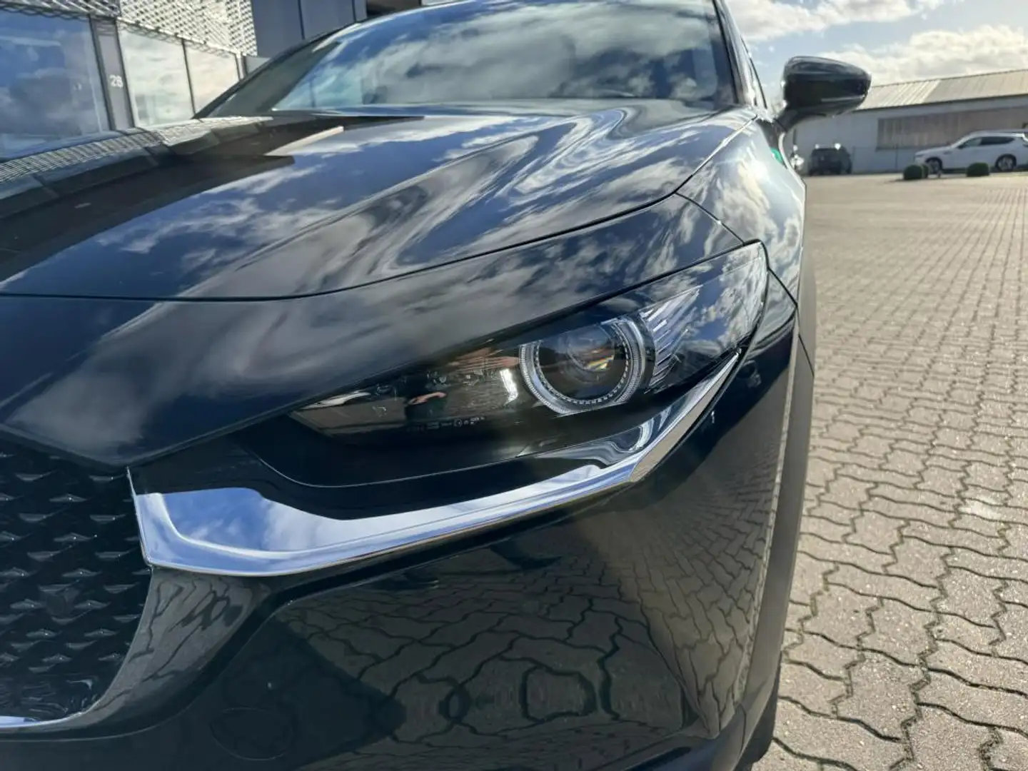 Mazda CX-30 2.0L e-SKYACTIV X 186ps 6AT FWD Exclusive-line Schwarz - 2