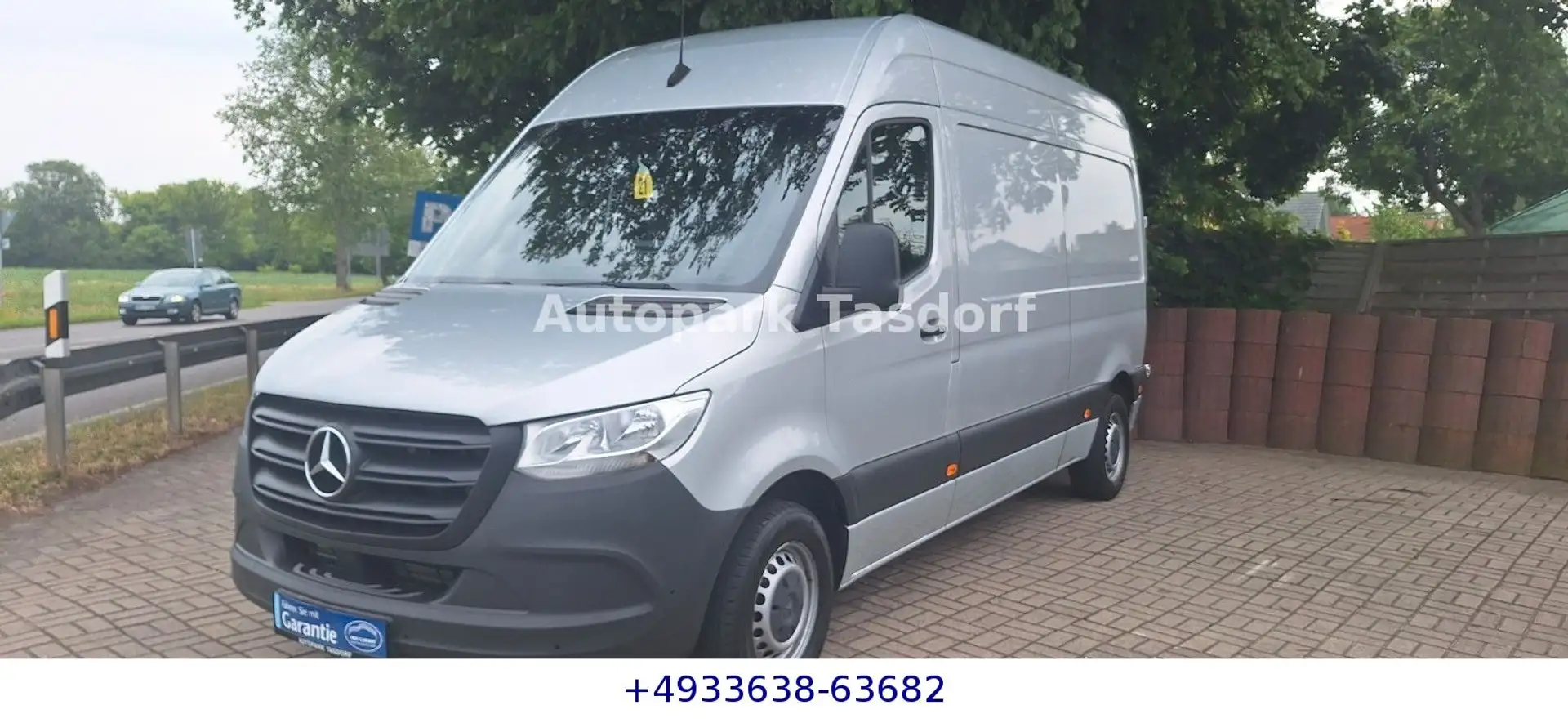 Mercedes-Benz Sprinter L2/Automatik/Rückfahrkamera/Navi/1 Hand Silber - 1