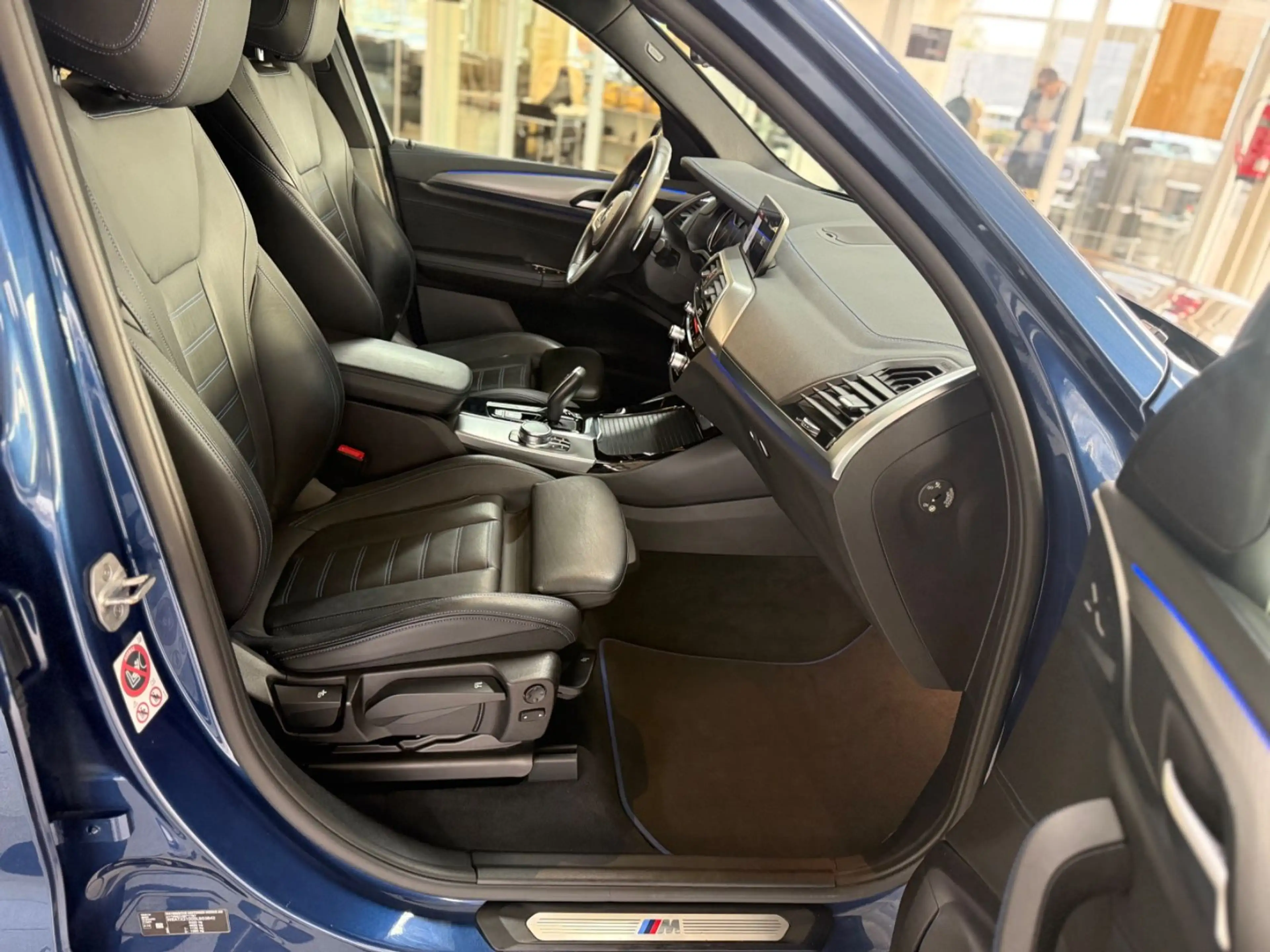 BMW X3 xDrive 20 d M Sportpaket LED/HUD/CAM/PANO. — photo 7