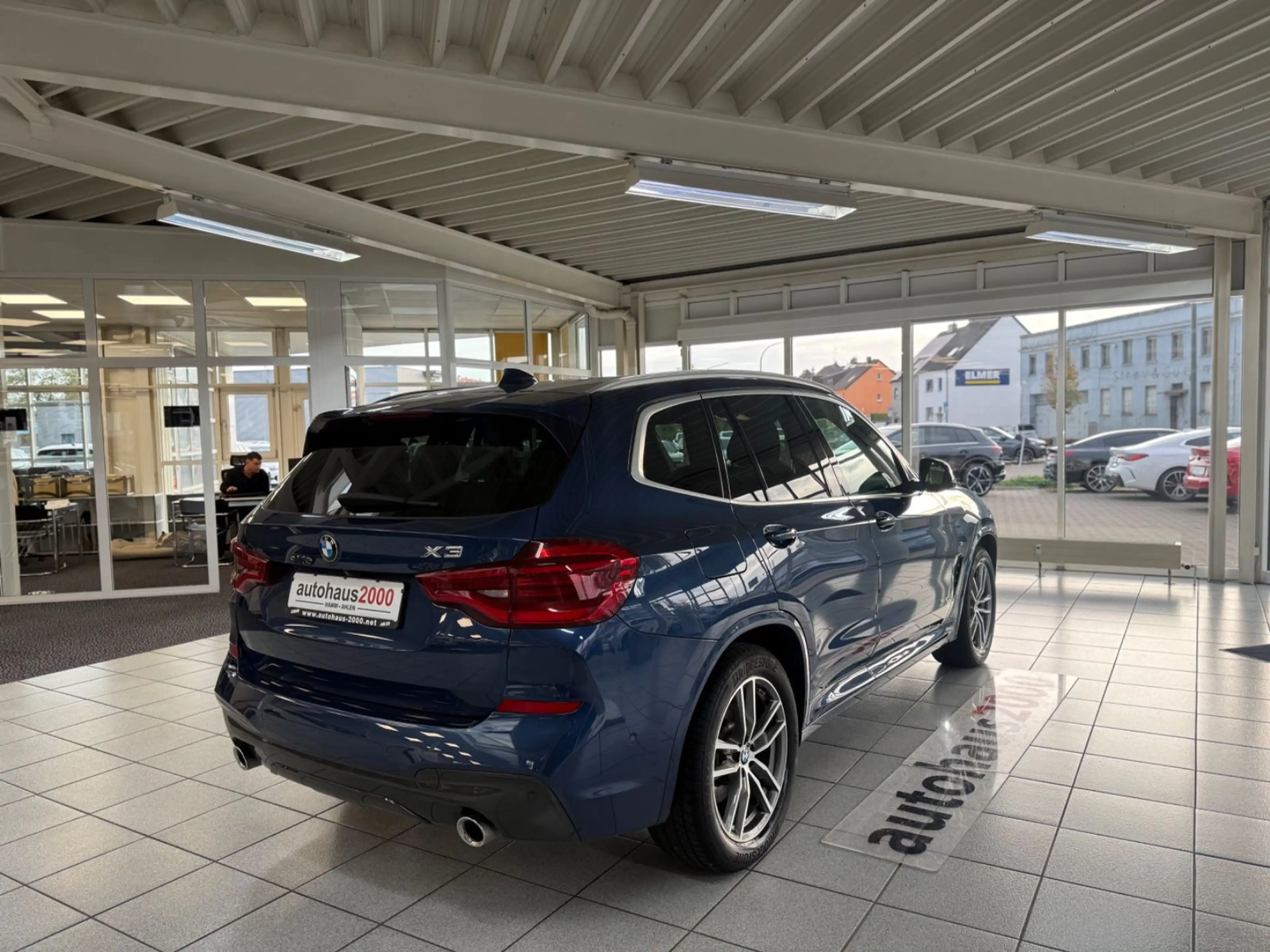 BMW X3 xDrive 20 d M Sportpaket LED/HUD/CAM/PANO. — photo 3