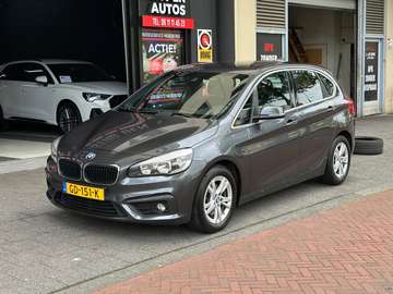 2-serie Active Tourer 218d Essential Automaat Navi