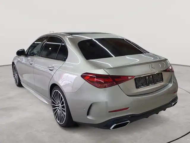 Mercedes-Benz C-Class view 5