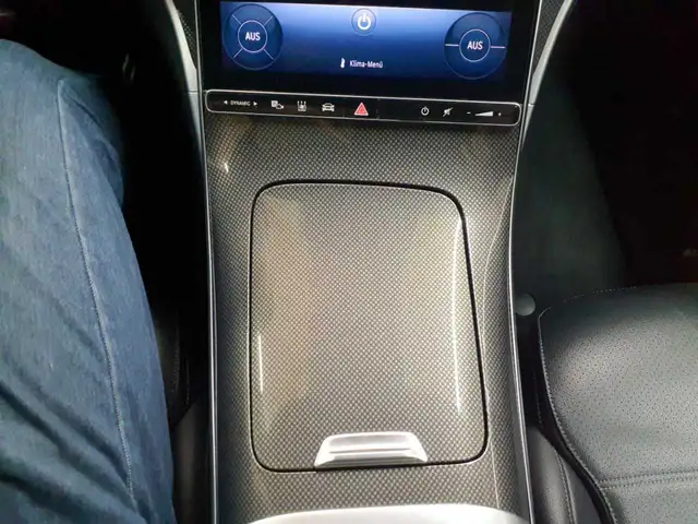 Mercedes-Benz C-Class view 10