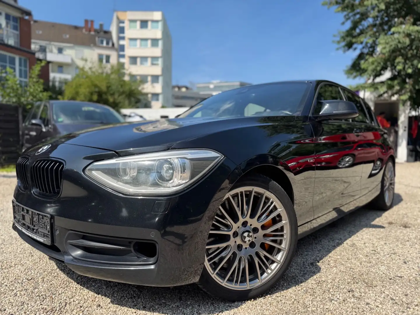 BMW 118 d Lim. M-PAKET/AUT/SHZ/LEDER/XENON"18ZOLL"TOP Schwarz - 1