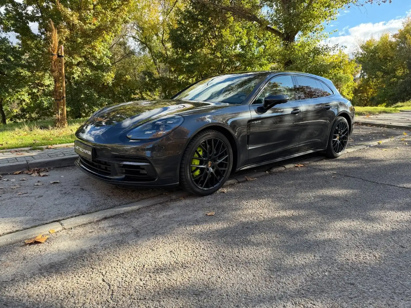 Porsche Panamera 4 E-Hybrid Sport Turismo Gris - 2