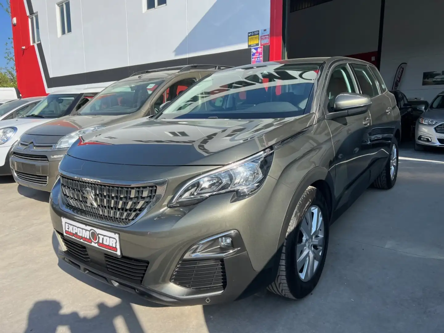 Peugeot 5008 1.5BlueHDi S&S Active 130 Gris - 1
