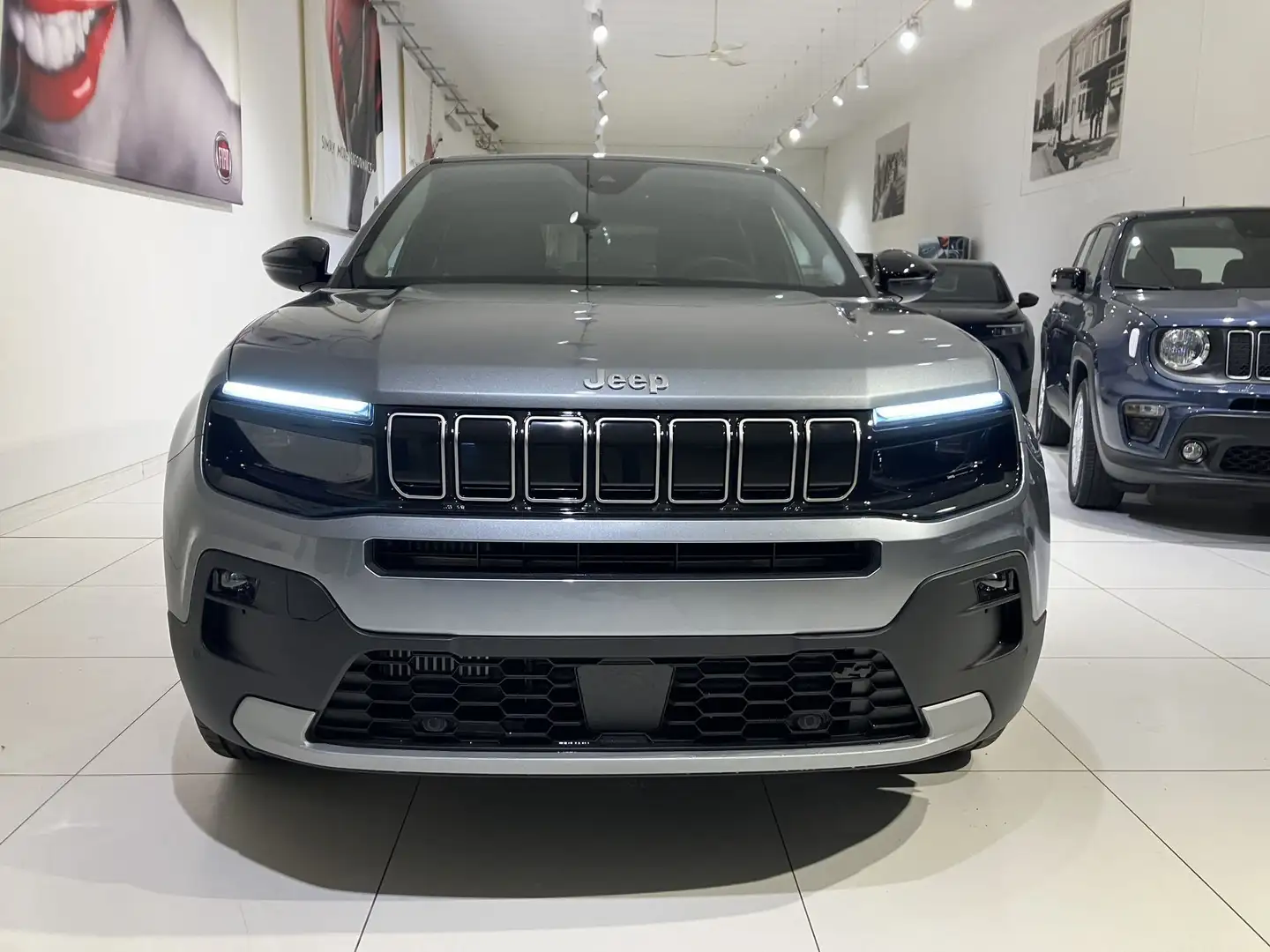 Jeep Avenger 1.2 Turbo MHEV Summit Grigio - 2