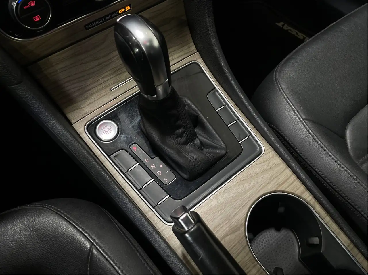 Volkswagen Passat снимка Volkswagen Passat
