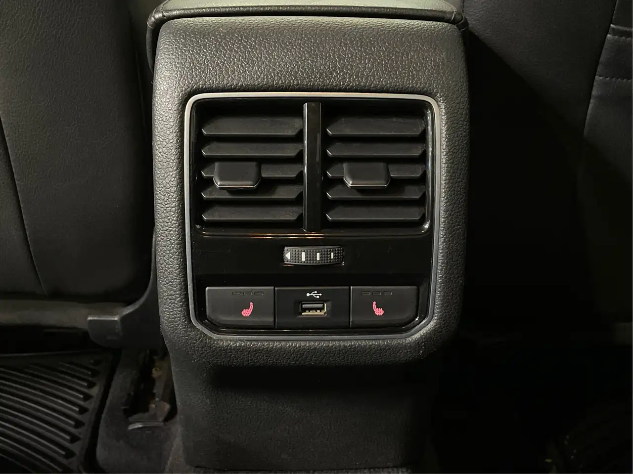 Volkswagen Passat снимка Volkswagen Passat