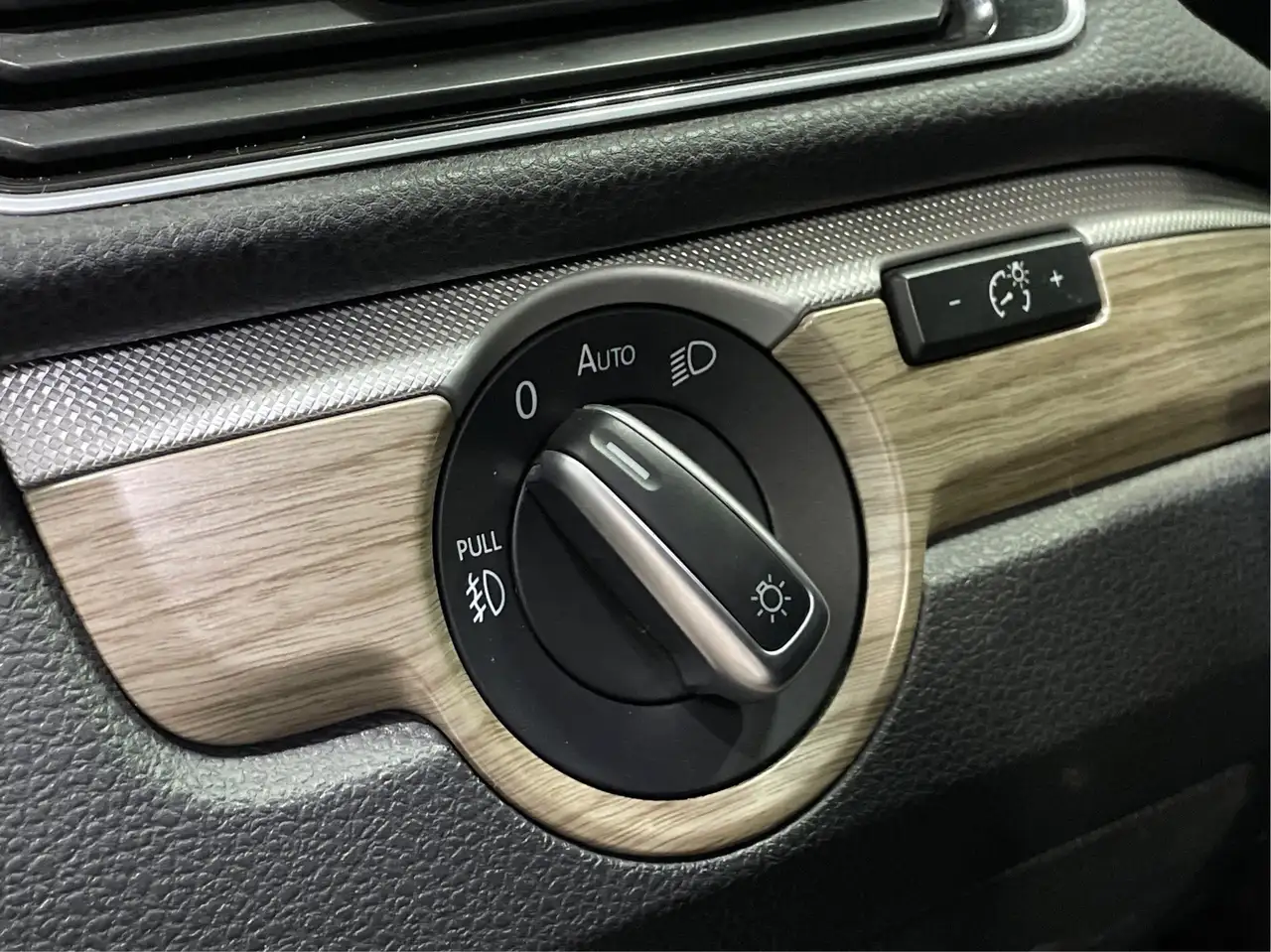 Volkswagen Passat снимка Volkswagen Passat