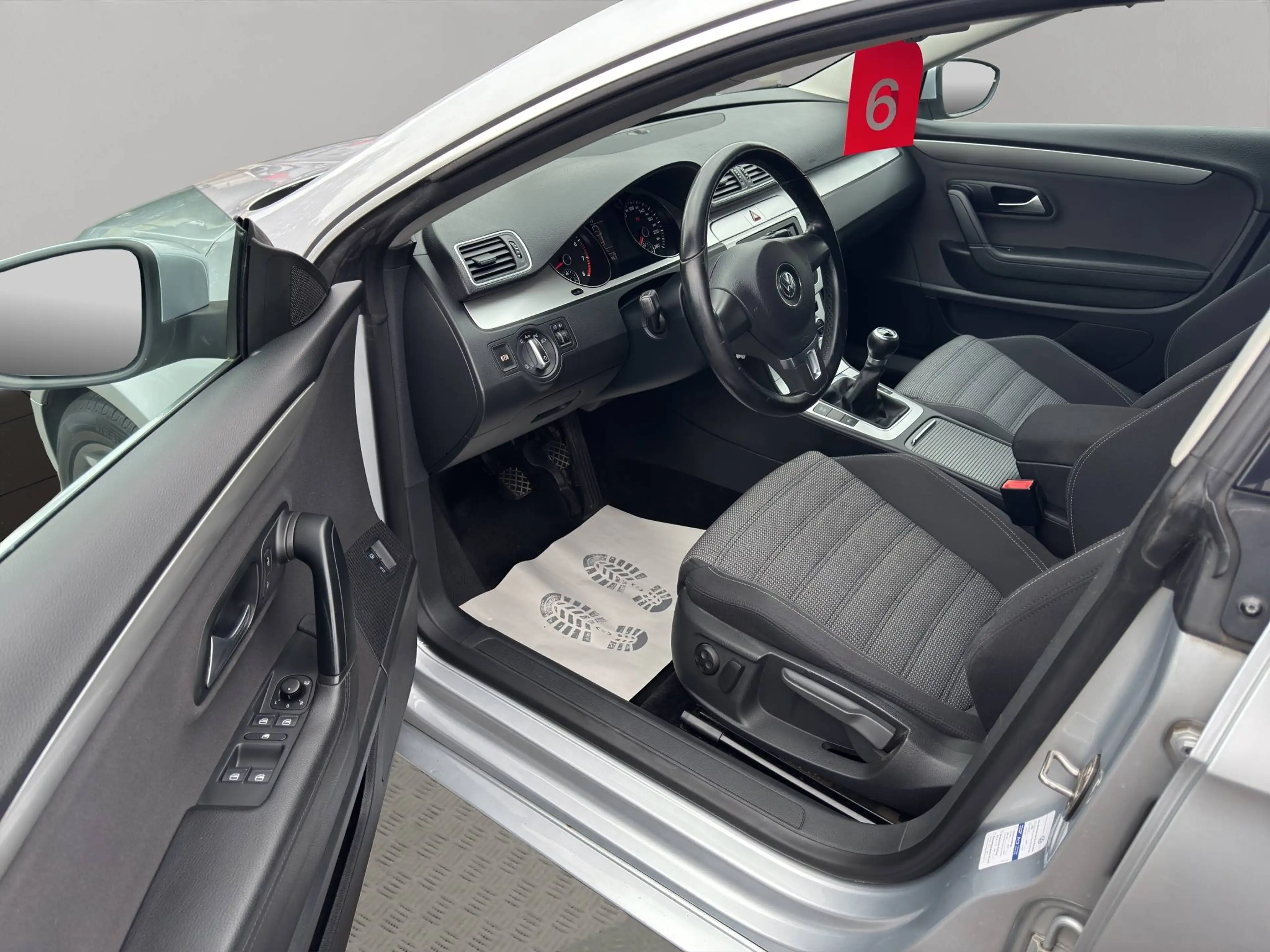 Volkswagen Passat CC R Line PDC AHK 8Fach — photo 10