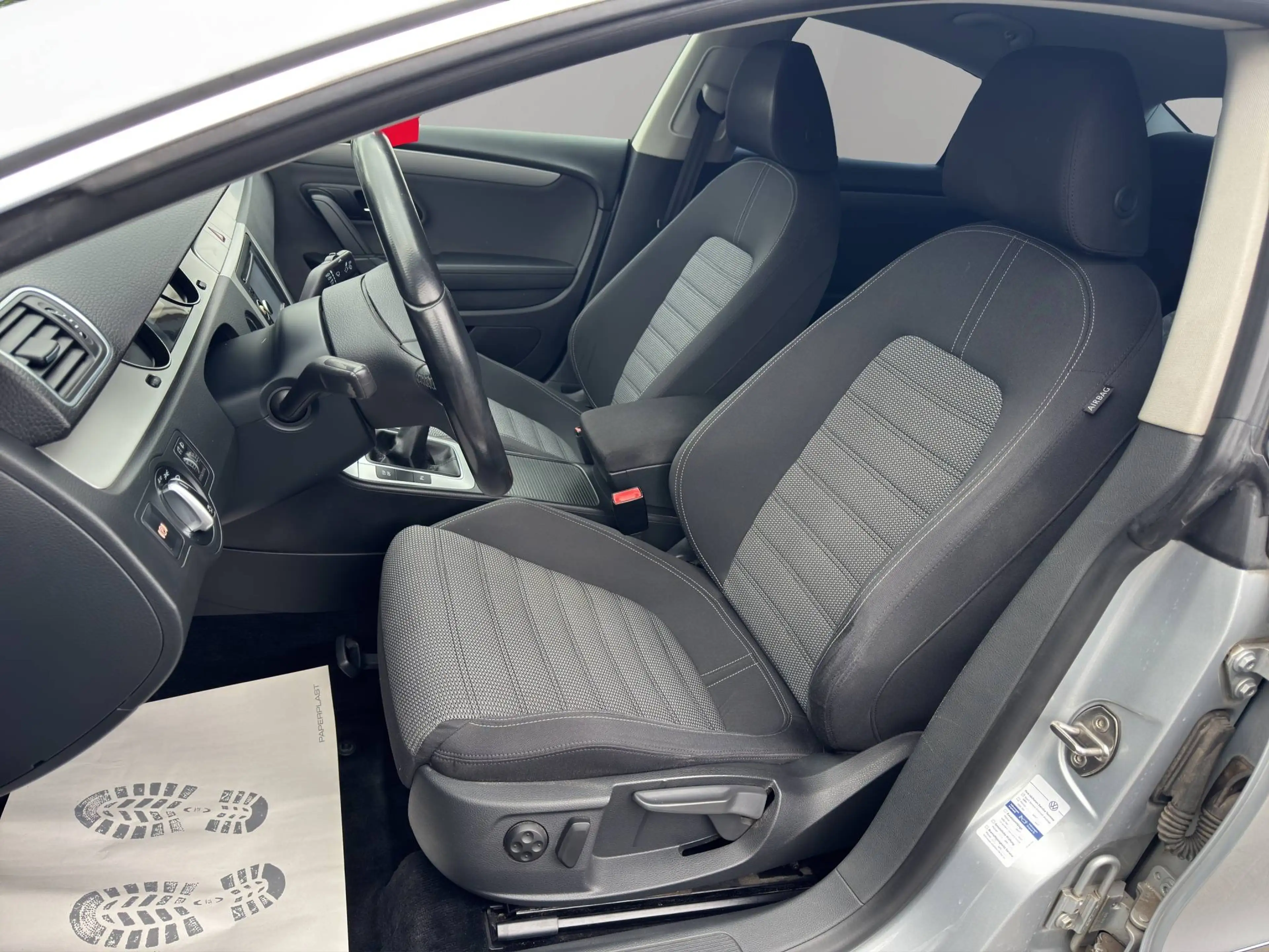 Volkswagen Passat CC R Line PDC AHK 8Fach — photo 11