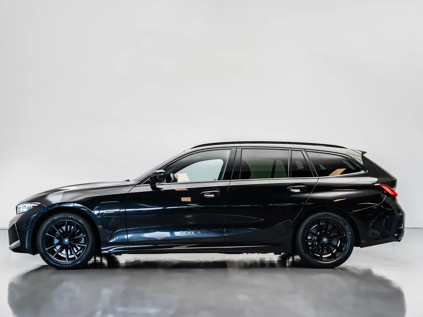 BMW 330 3-serie Touring 330e |M-Pakket|Facelift|Ambient|El Noir - 2