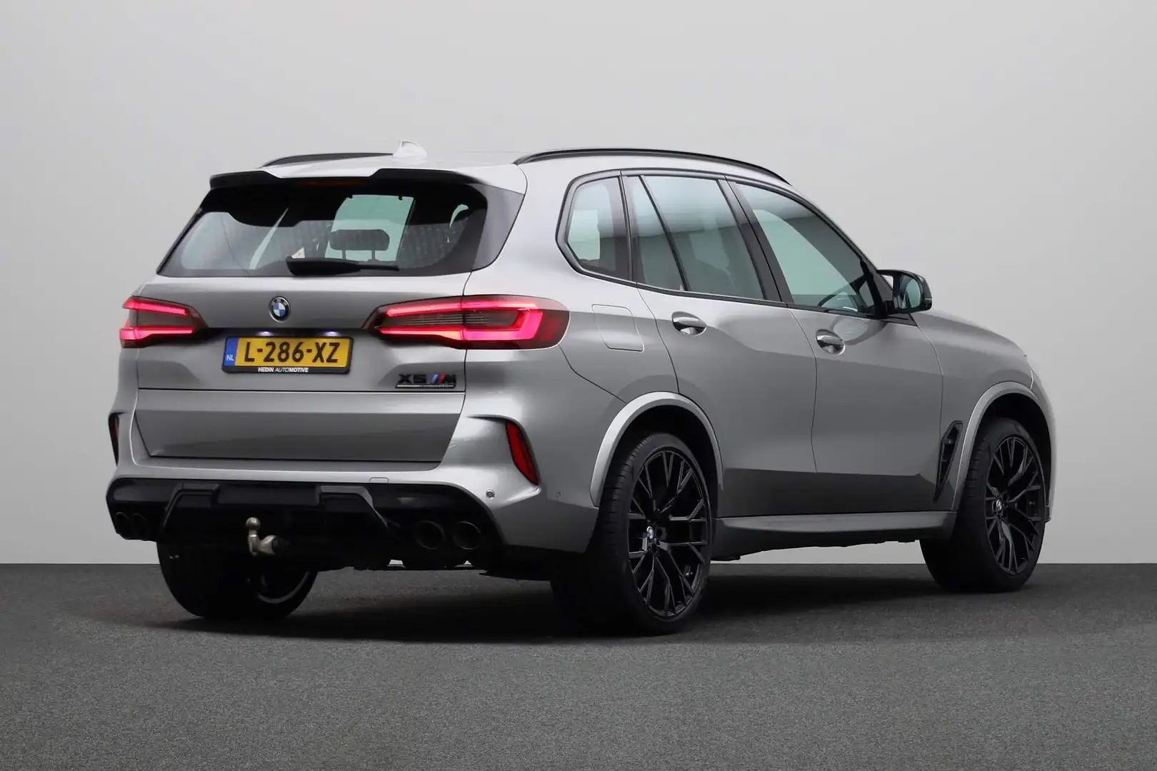 BMW X5 M Competition | Bowers & Wilkins | Panorama-Glasdak Šedá - 2