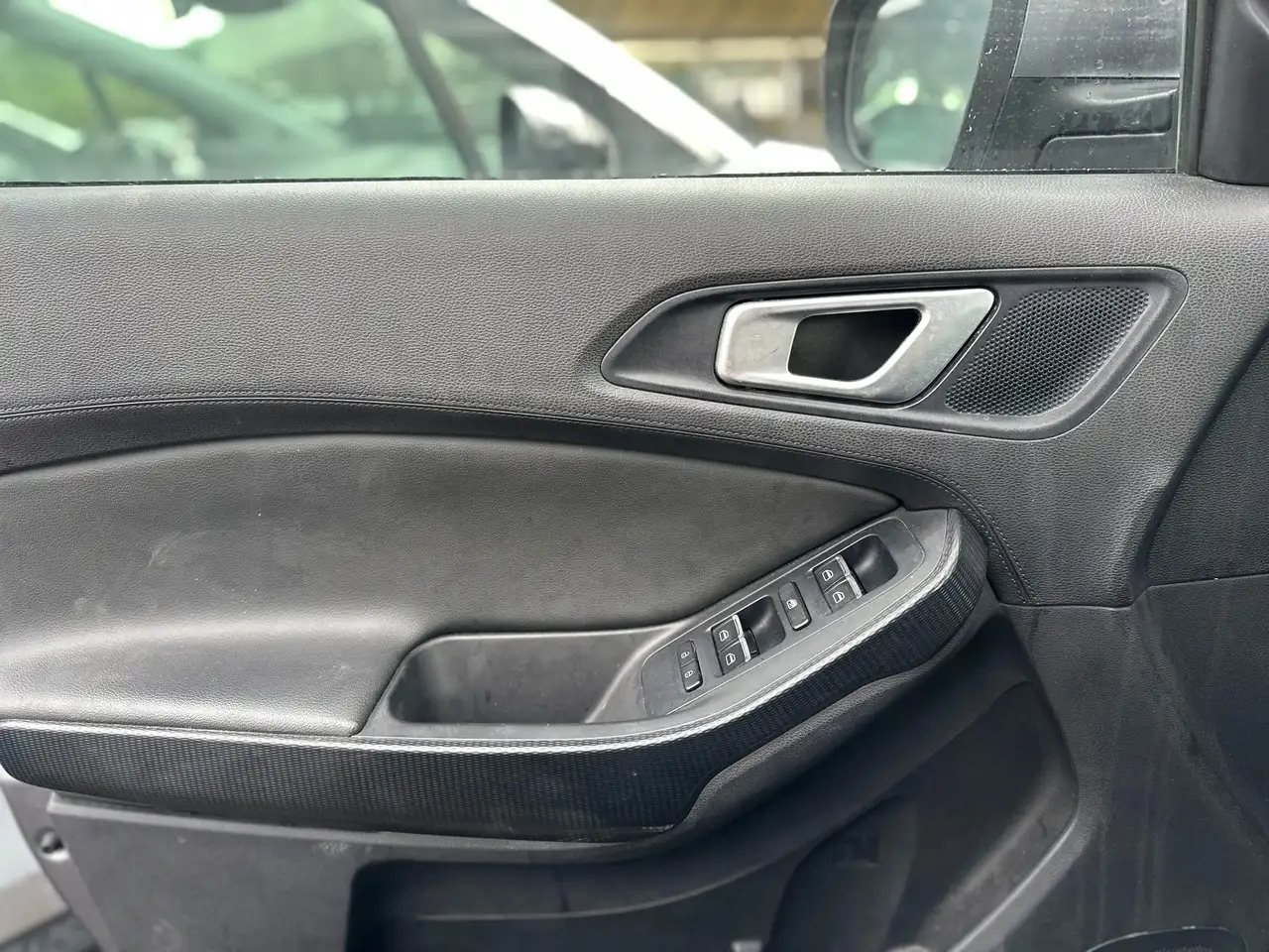 DR Automobiles DR4.0 1.5 12