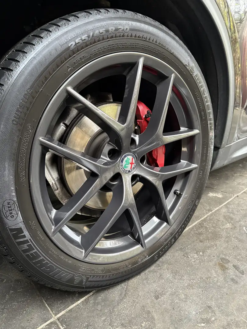 Alfa Romeo Stelvio 2.0 Turbo 16V AT8-Q4 First Edition - 2