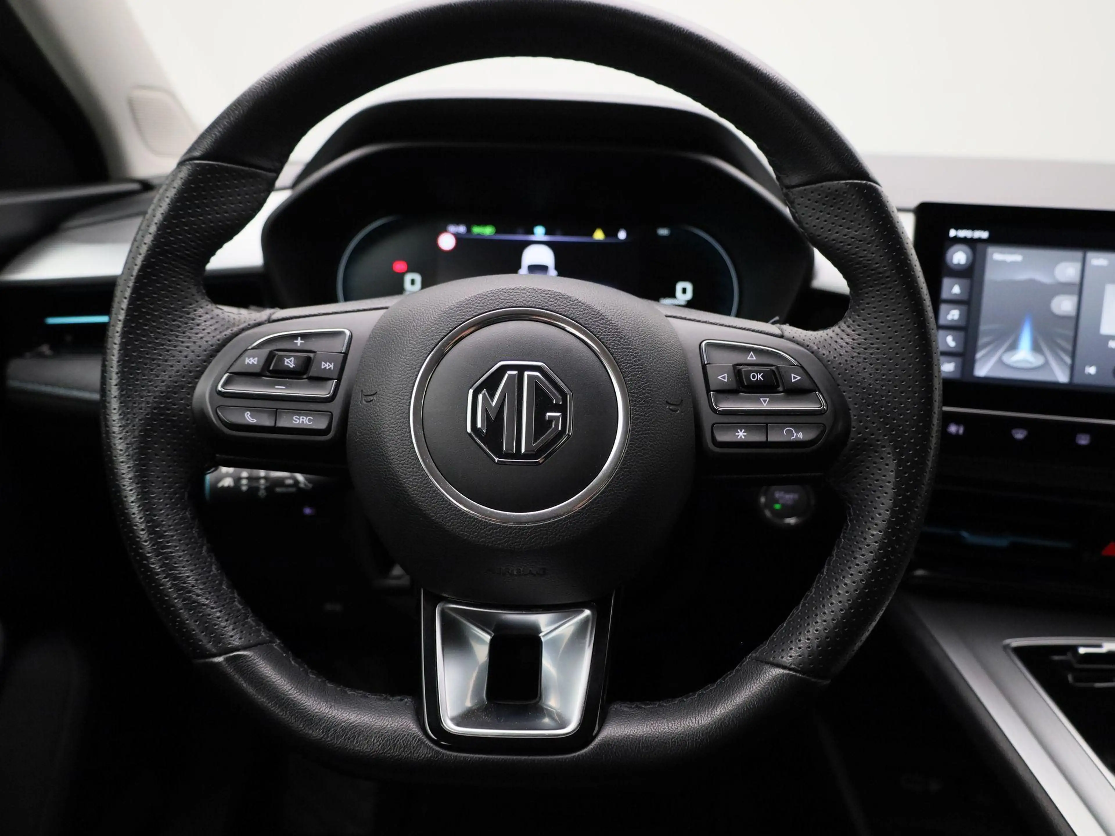 MG MG5 Electric Long Range Luxury 61 kWh MG 5 Long Range — photo 7