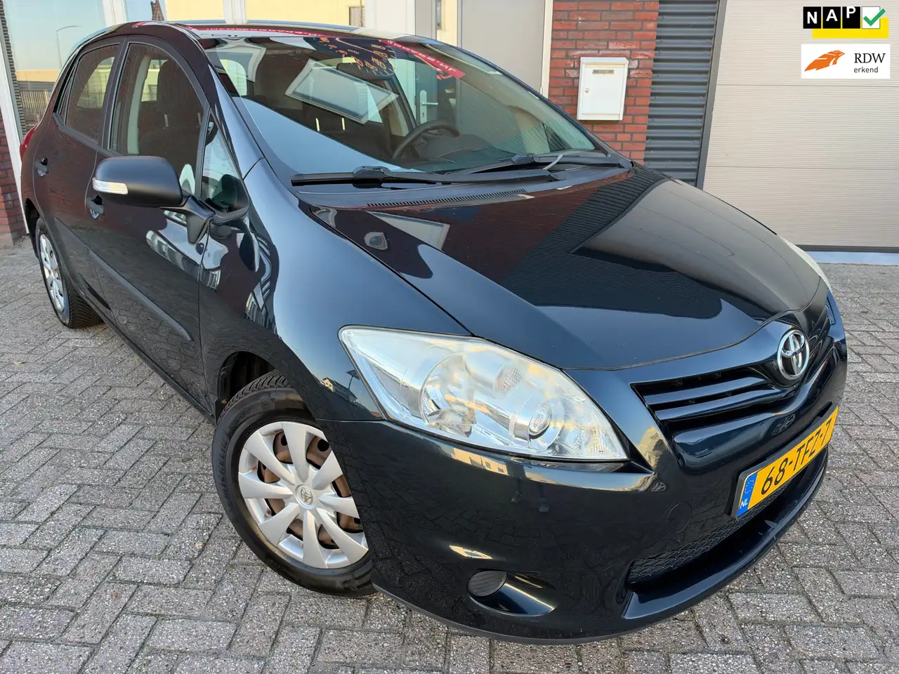 Toyota Auris 1.3 Comfort / Airco / NAP / 5DRS / AUX — photo 1 of 16