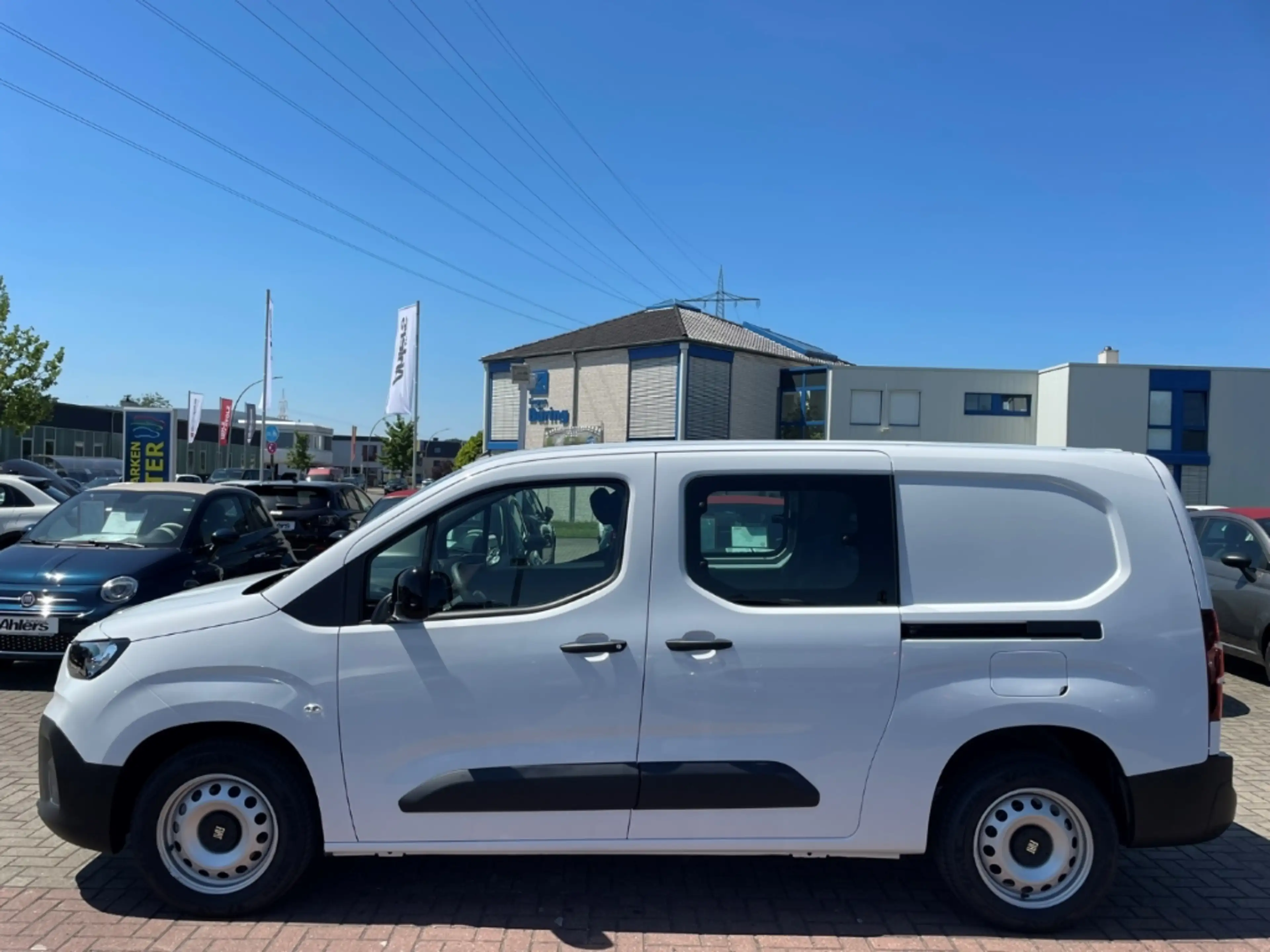 Fiat Doblo Multicab XL+KAMERA+CARPLAY+KLIMAAUTO+HOLZBODEN+ — photo 4