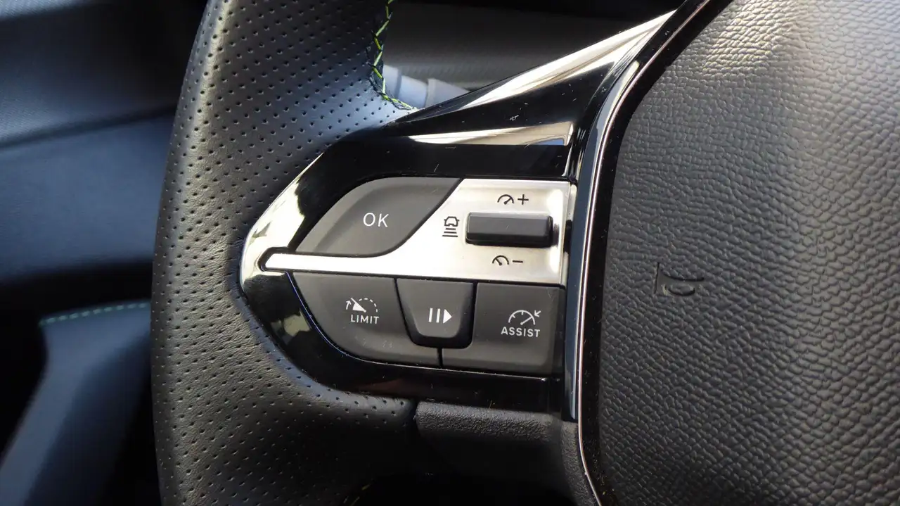 Peugeot 308 PureTech Turbo 130 S&S EAT8 GT, миниатюра 22