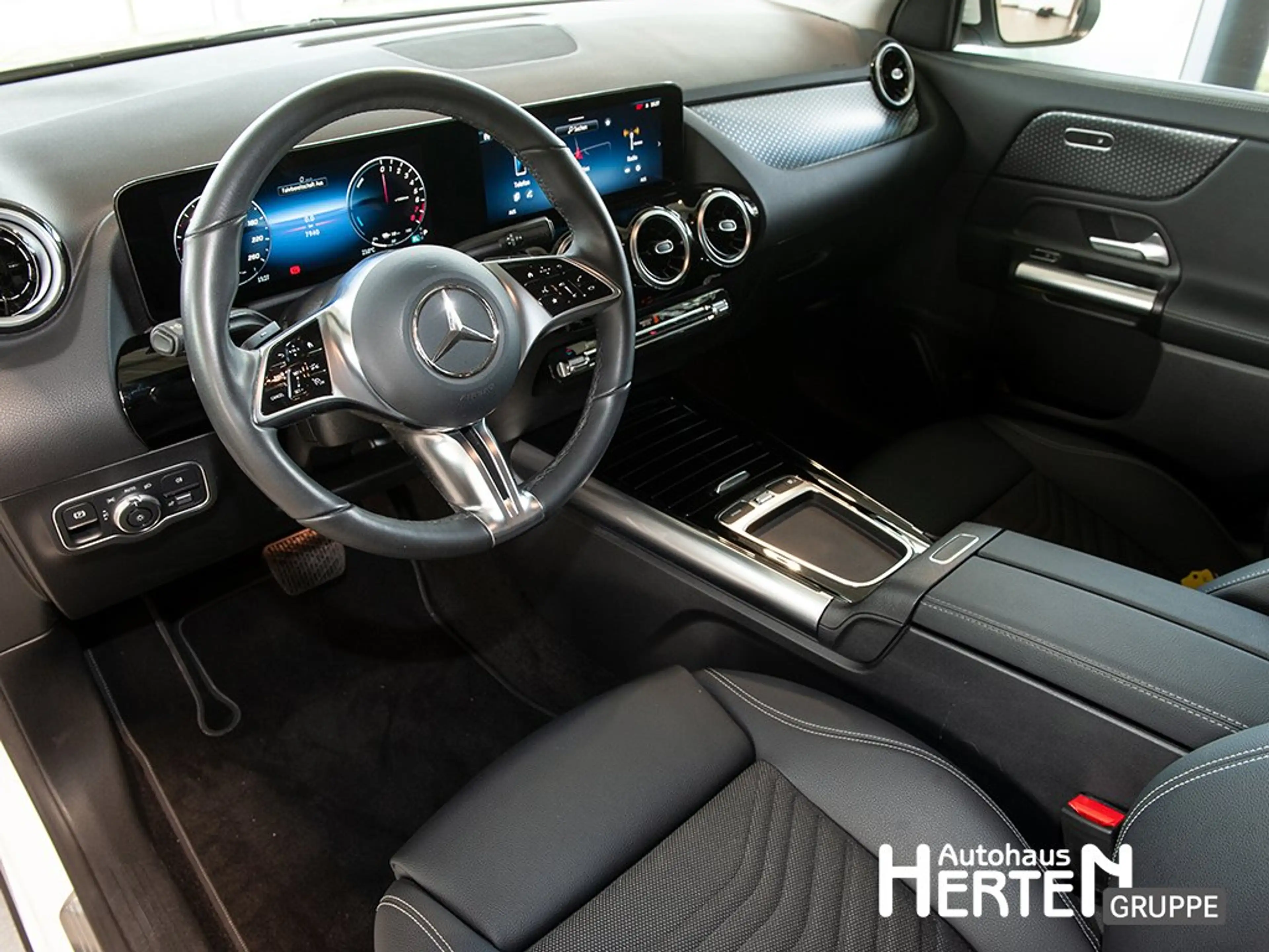 Mercedes-Benz GLA 250 e+PROGRESSIVE ADVANCED+360°+AC-11KW+LED+ — photo 8