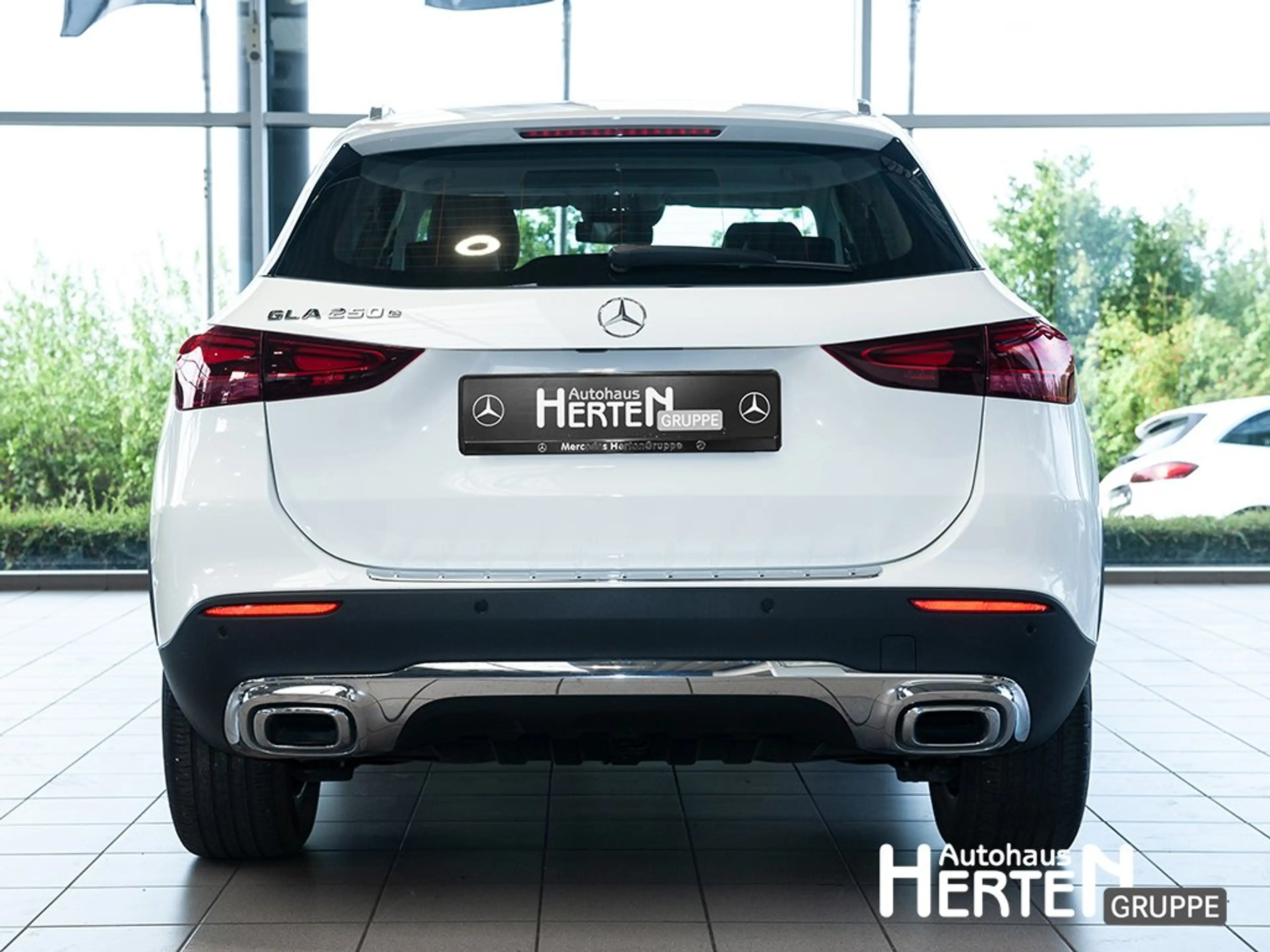 Mercedes-Benz GLA 250 e+PROGRESSIVE ADVANCED+360°+AC-11KW+LED+ — photo 4
