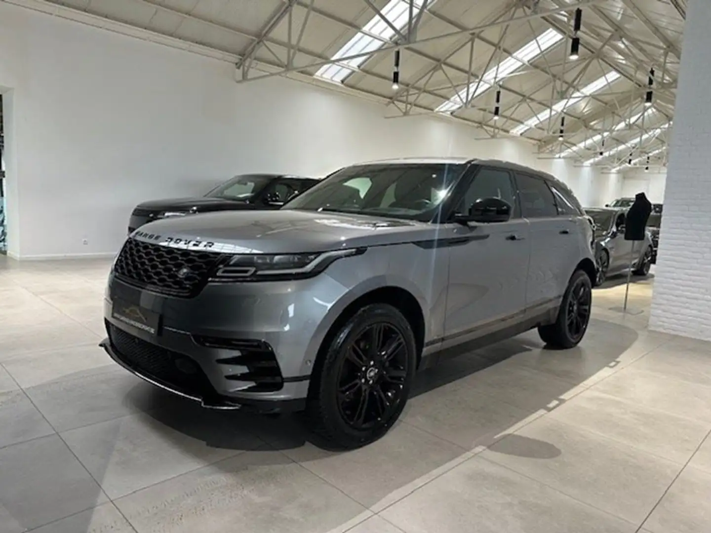 Land Rover Range Rover Velar R-DYNAMIC AWD AUTOMAAT FULL OPTION - 2