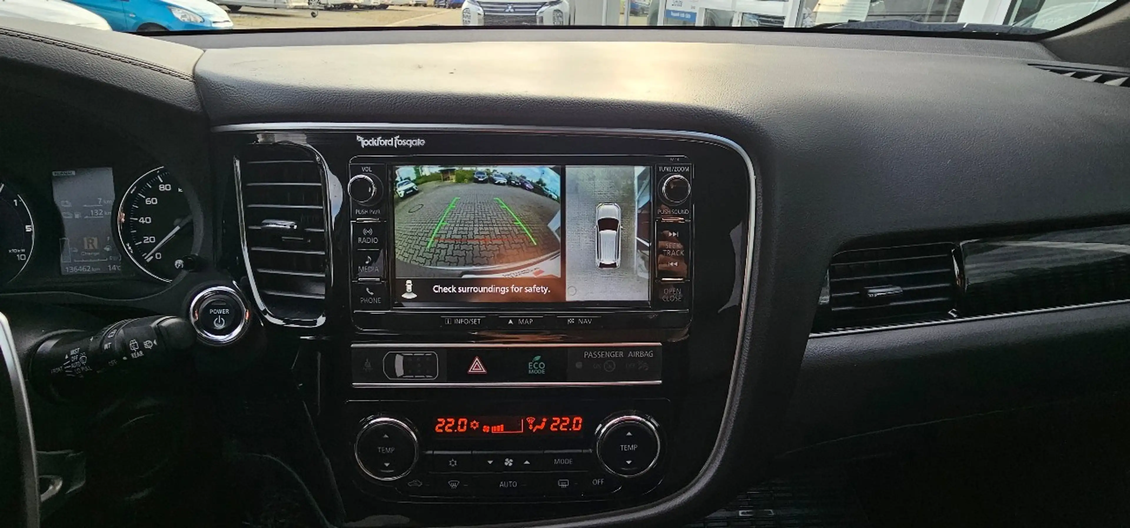 Mitsubishi Outlander Outlander Plug-in Hybrid TOP Navi 2.4 MIVEC 4WD — photo 15