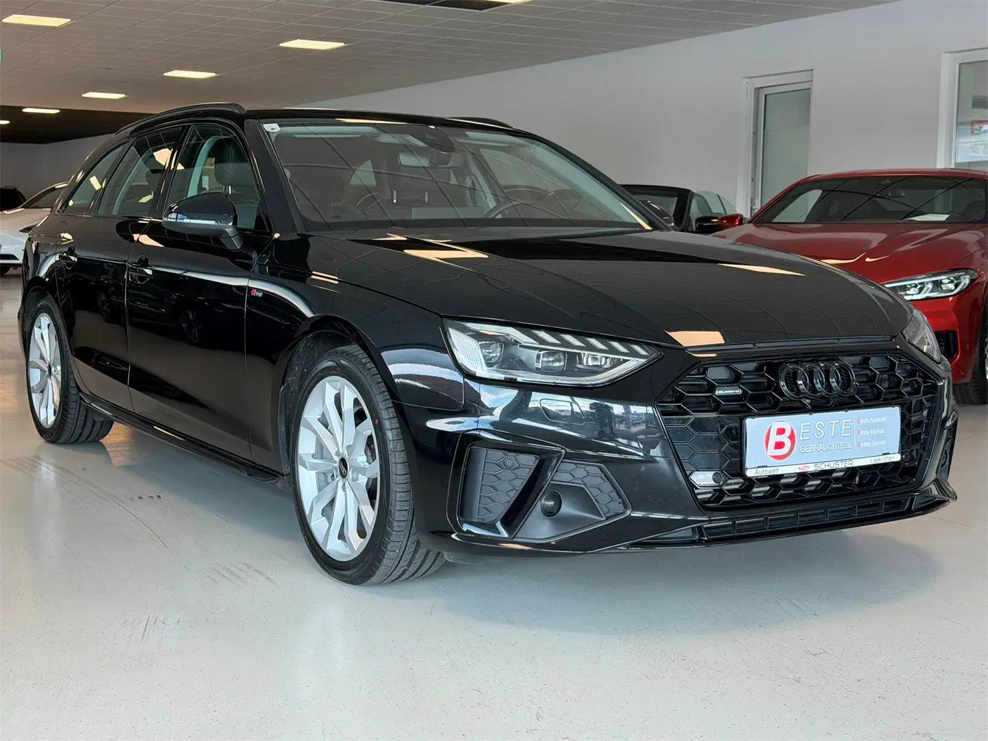 Audi A4 Avant 40 TFSI quattro S-tronic S-LINE MATRIX Schwarz - 1