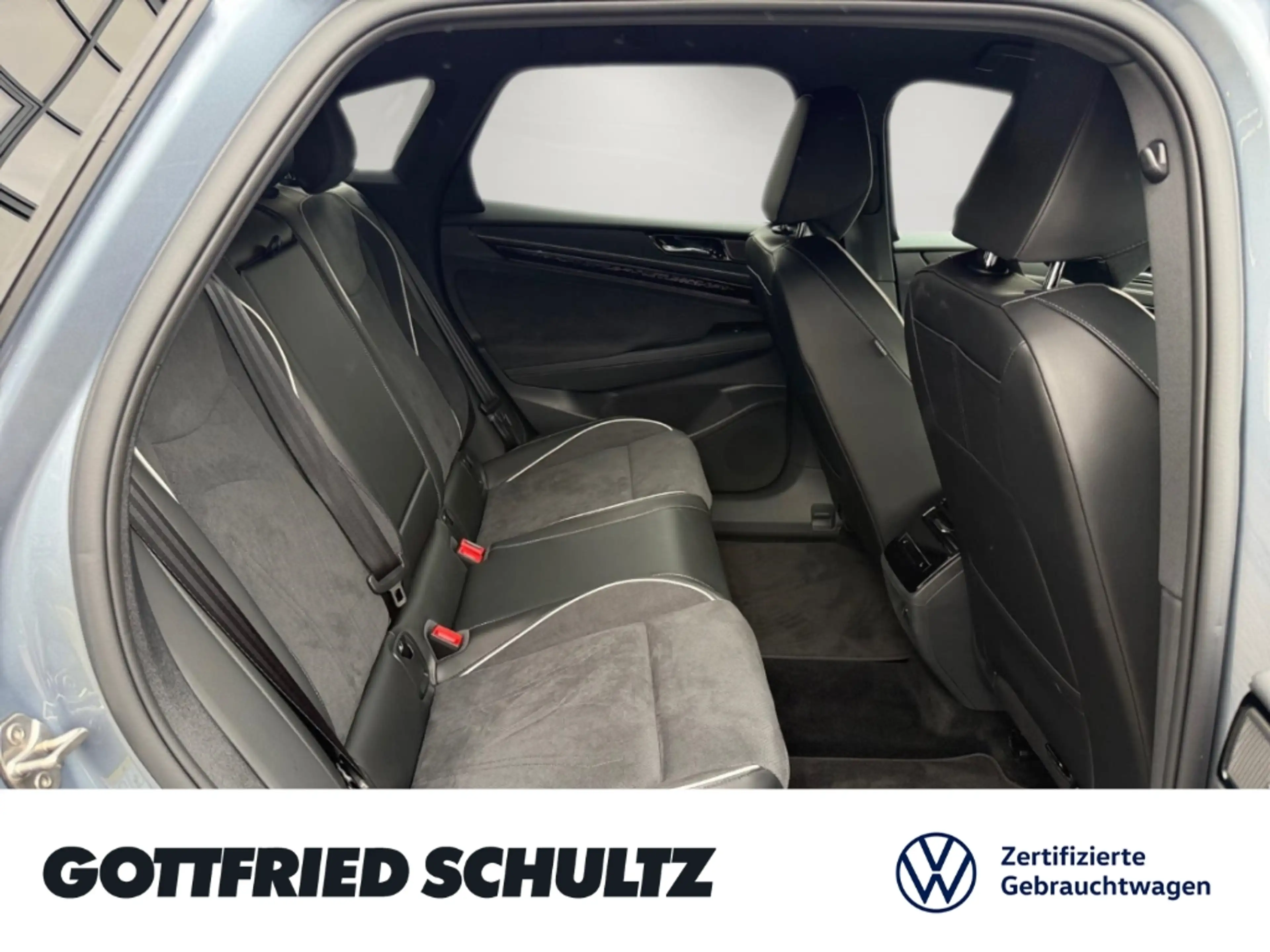 Volkswagen ID.7 MATRIX-LED HUD SHZ V H AHK APP-CON. Pro S 210 kW N — photo 9