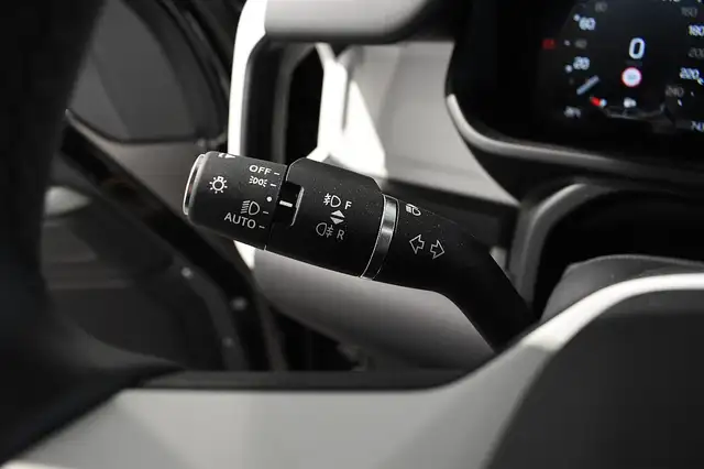 Land Rover Defender 110 D200 AWD S Ansicht 19