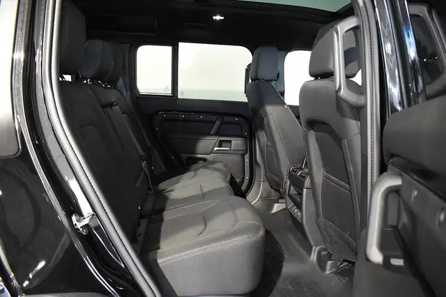 Land Rover Defender 110 D200 AWD S Ansicht 8