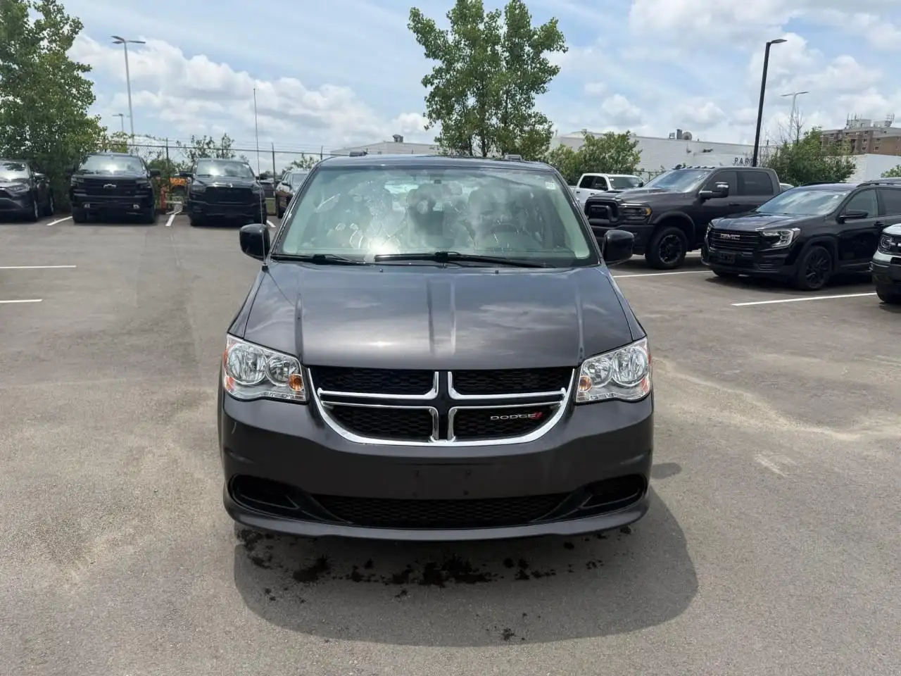 Dodge Grand Caravan снимка Dodge Grand Caravan