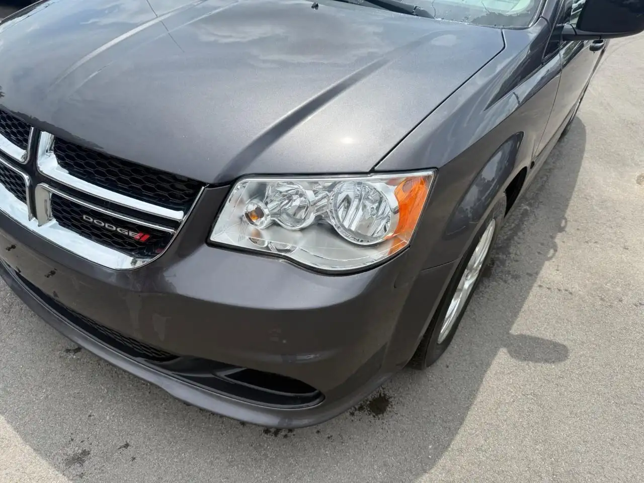 Dodge Grand Caravan снимка Dodge Grand Caravan