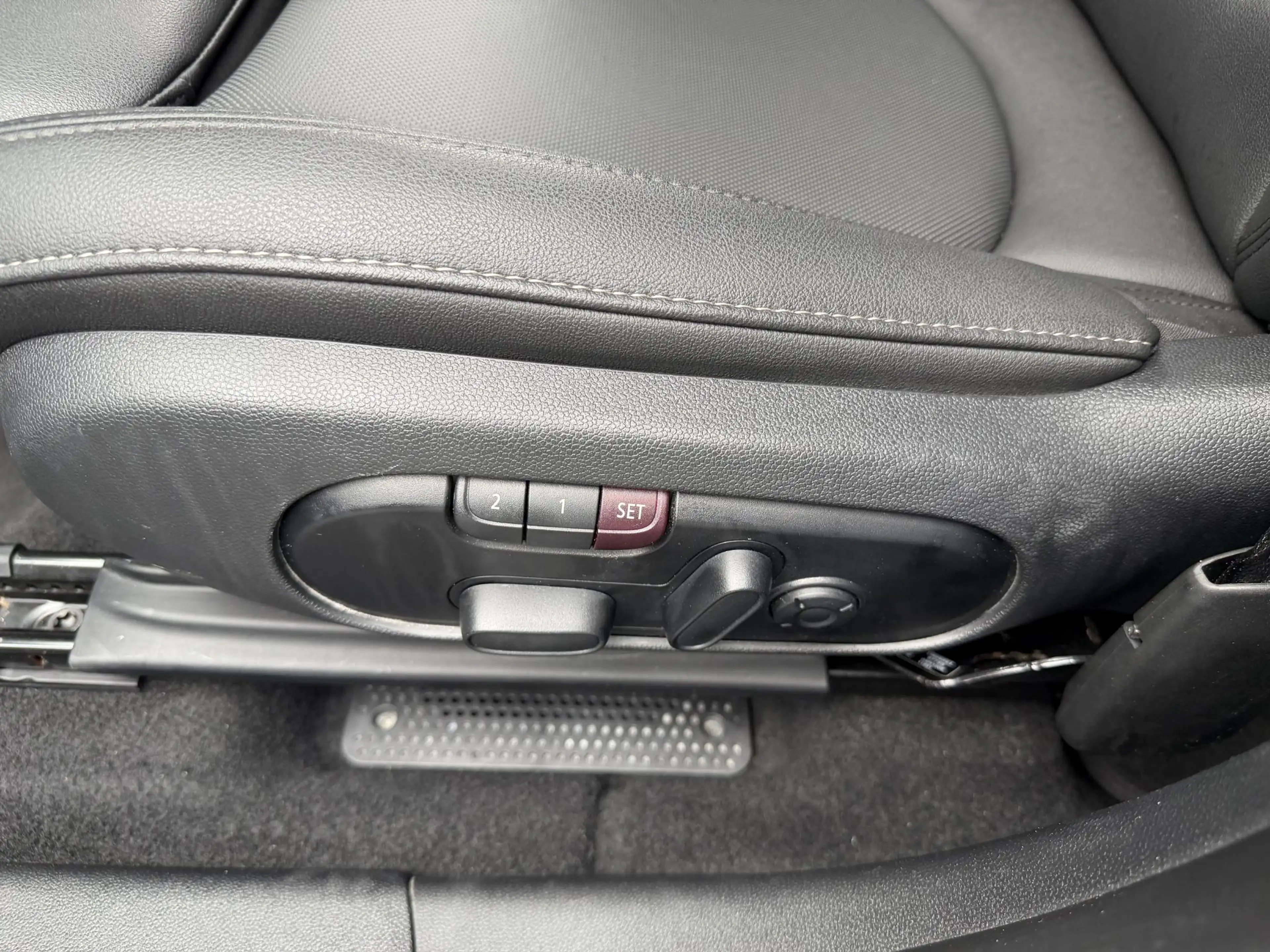 MINI Cooper SE Countryman 1.5 ALL4 Chili Automaat 220PK | SOH 93,4% | Leder — photo 35