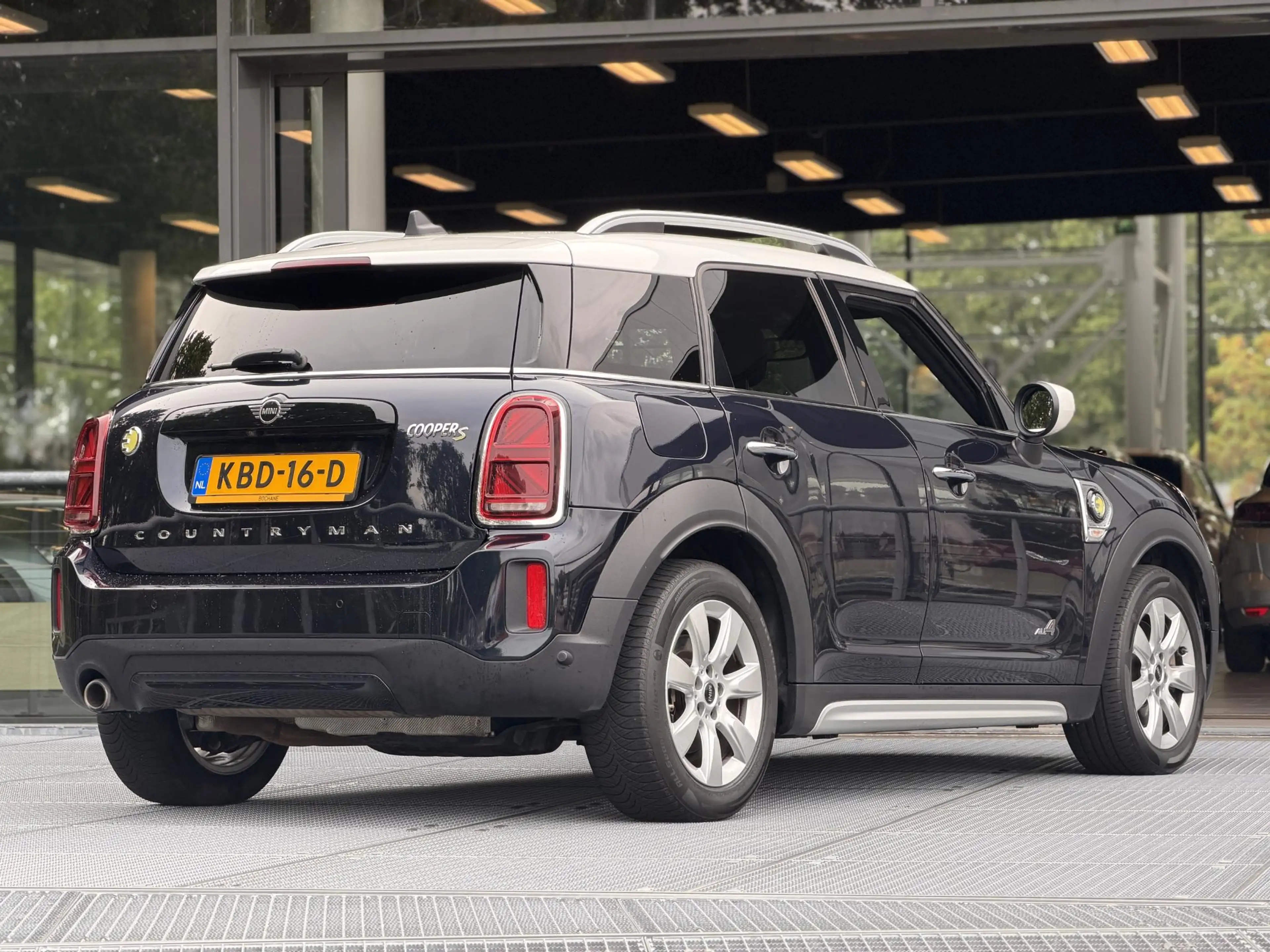 MINI Cooper SE Countryman 1.5 ALL4 Chili Automaat 220PK | SOH 93,4% | Leder — photo 2