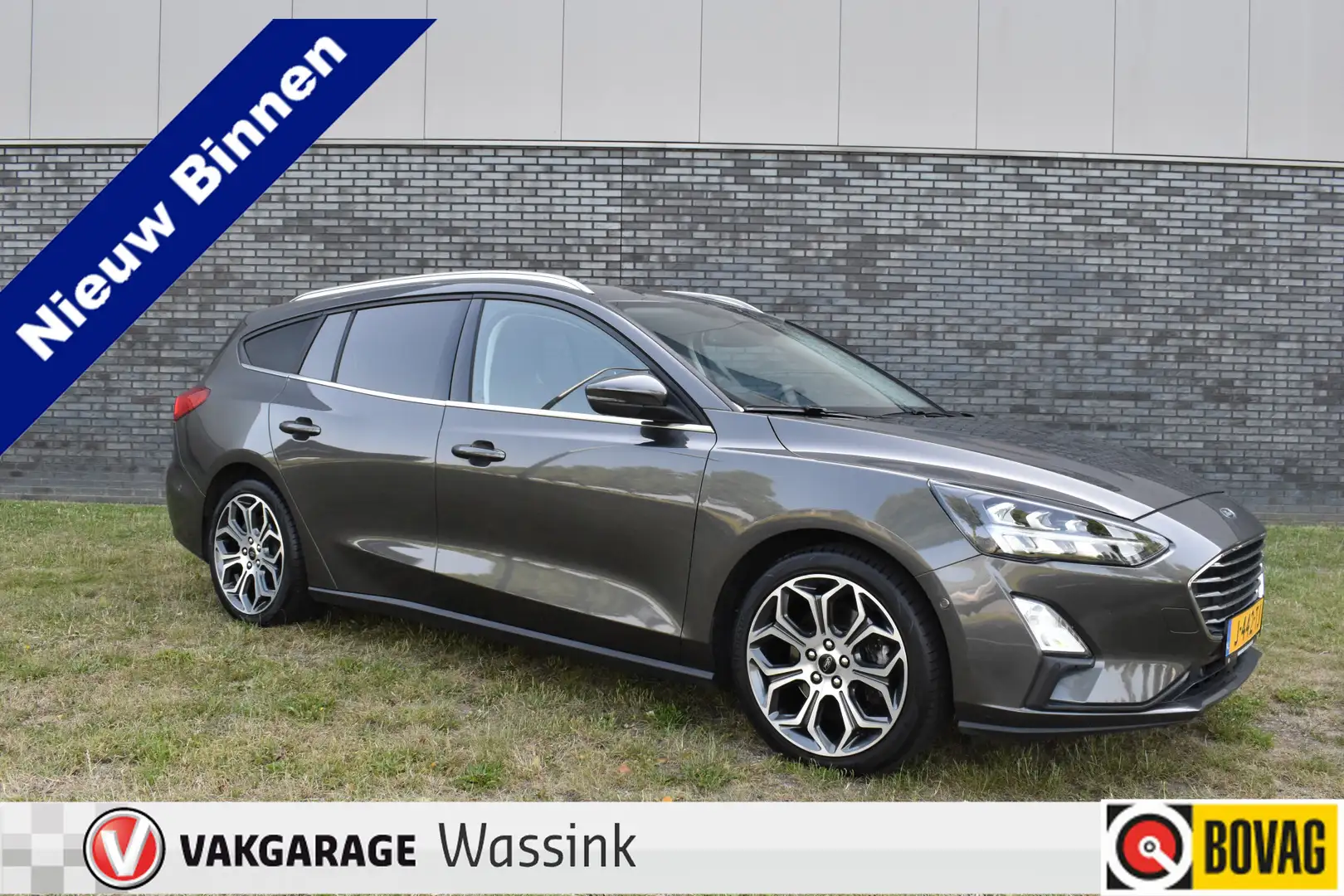 Ford Focus Wagon 1.0 EcoBoost Titanium Business Trekhaak Navi Gris - 1
