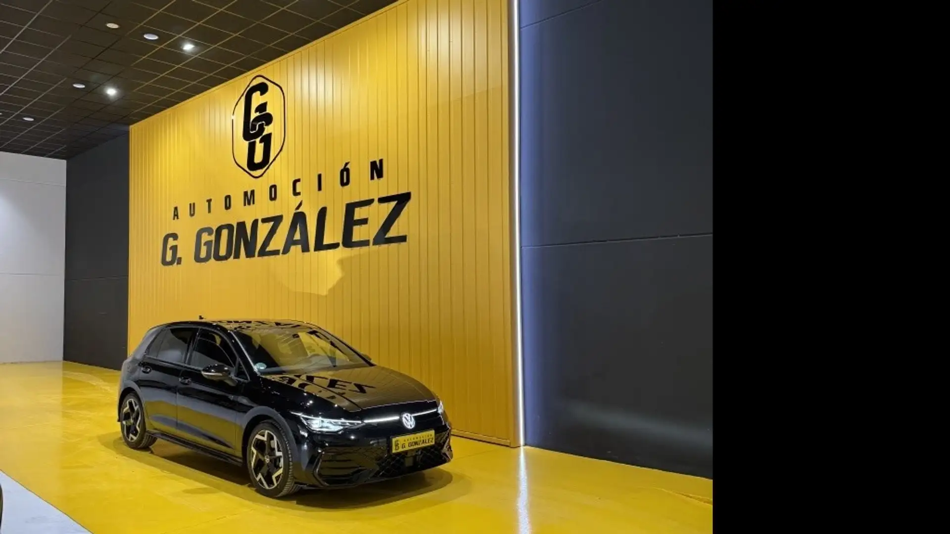 Volkswagen Golf Variant 2.0TDI R-Line DSG 110kW Noir - 1