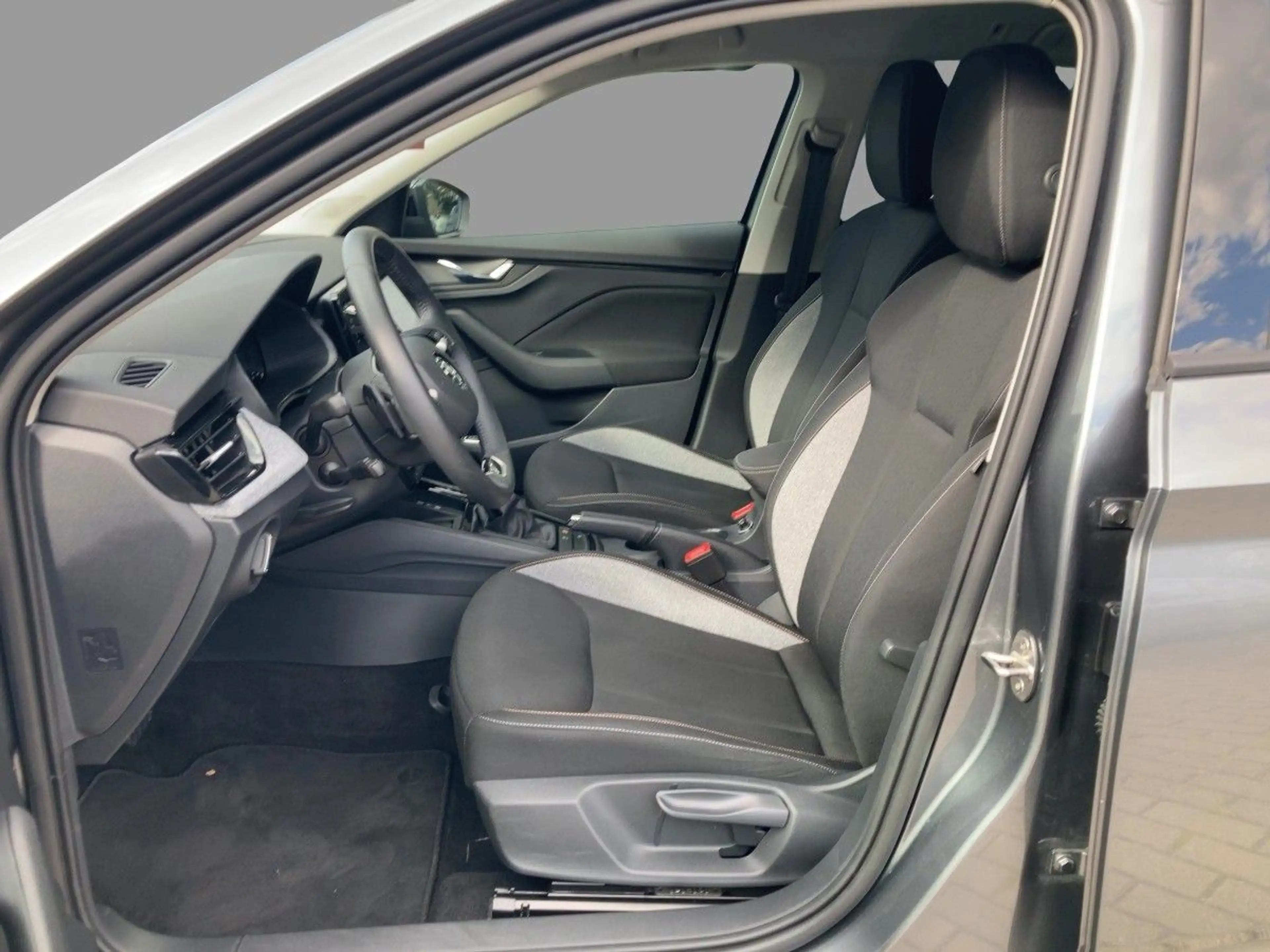 Skoda Scala 1.5 TSI Drive — photo 7