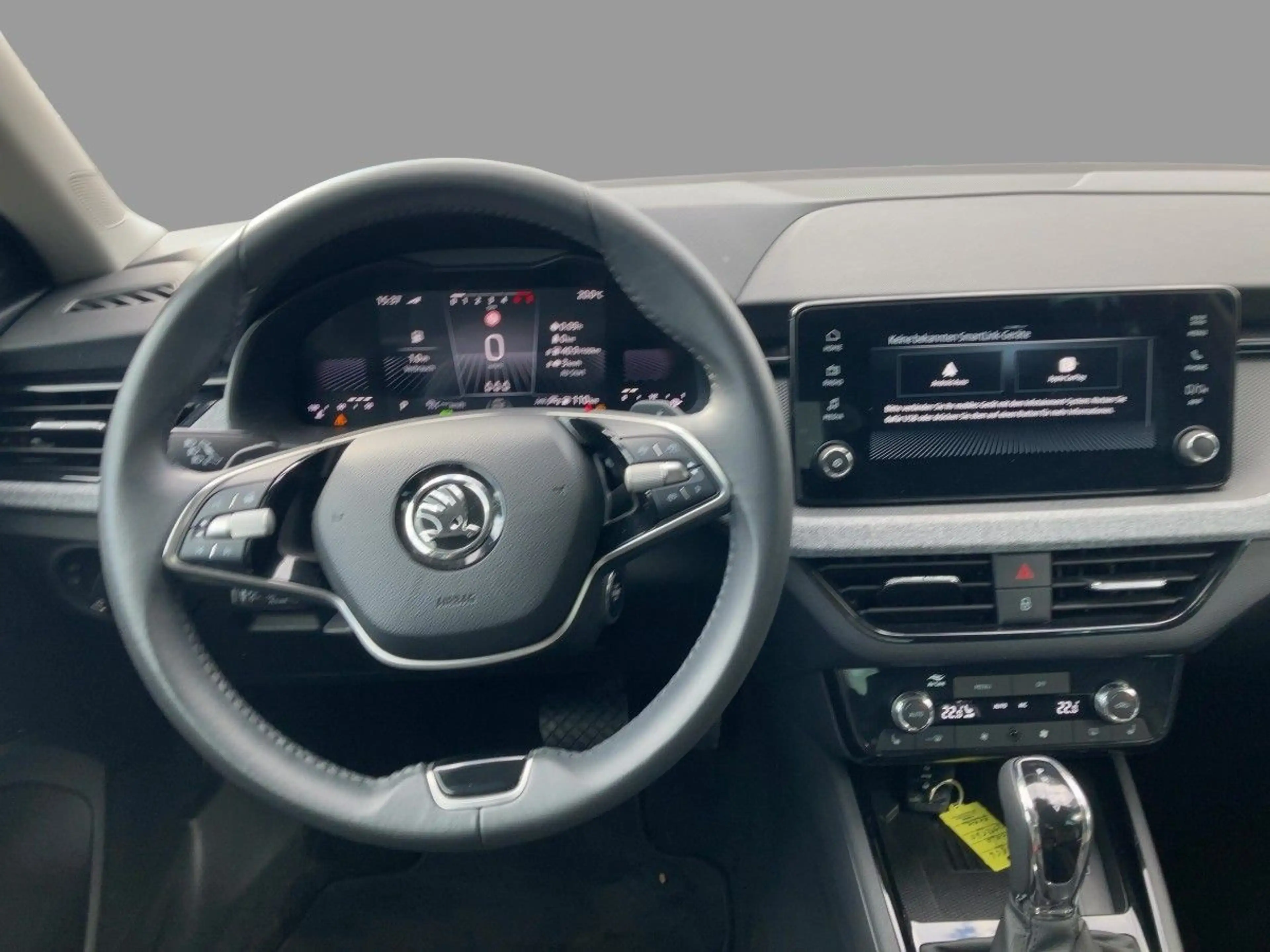 Skoda Scala 1.5 TSI Drive — photo 10
