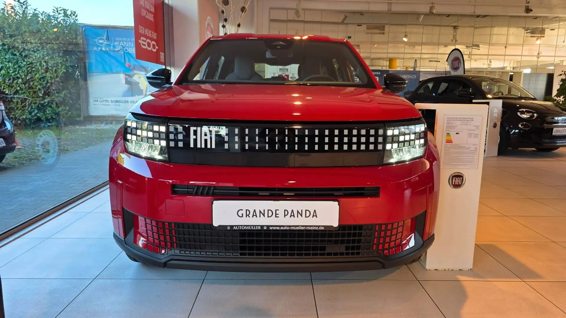 Fiat Grande Panda "RED" 44 kWh - LED, CarPlay, PDC Rot - 2