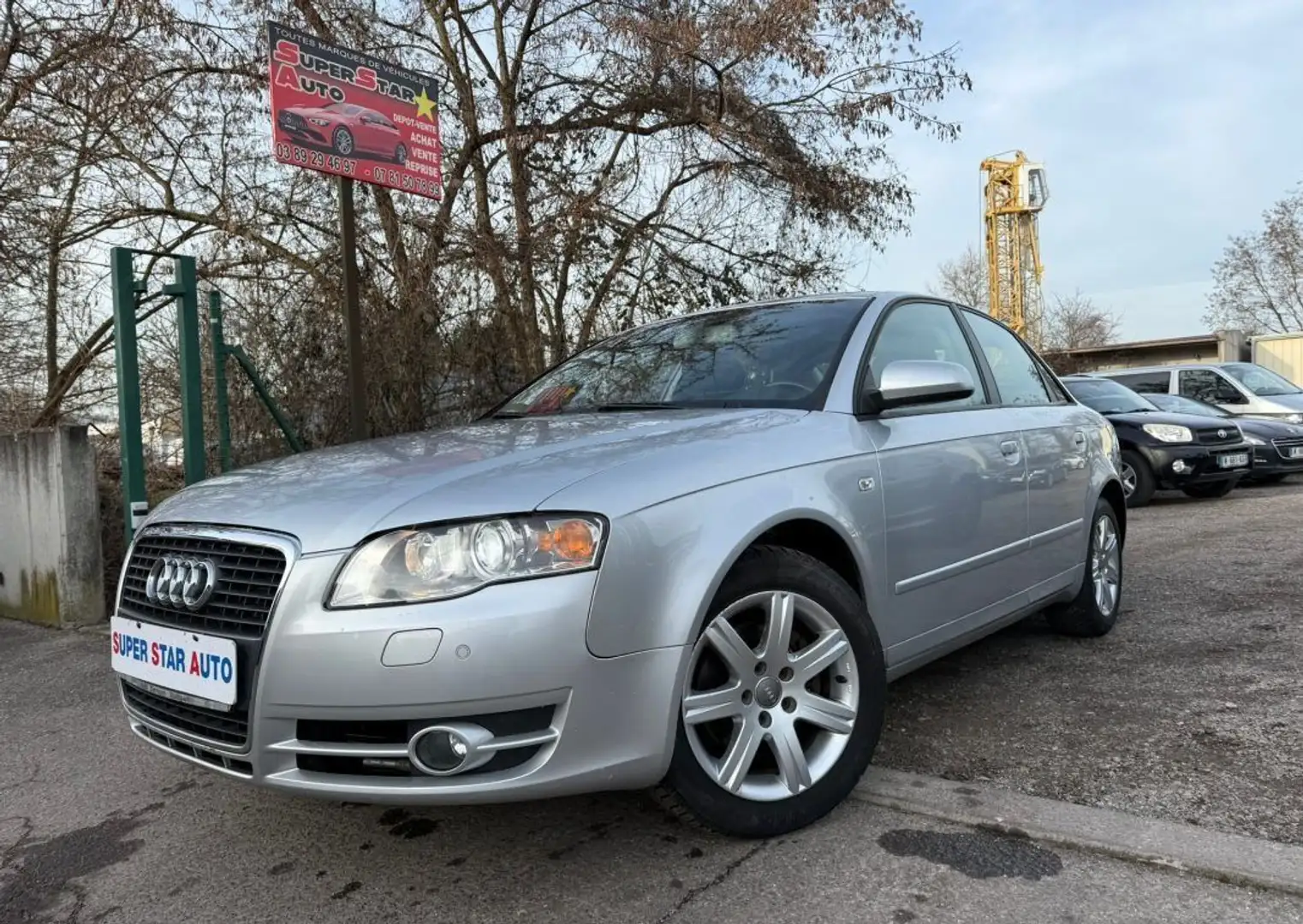 Audi A4 AVANT 2.0l TDI 140CV AMBIENTE MULTITRONIC Gris - 2