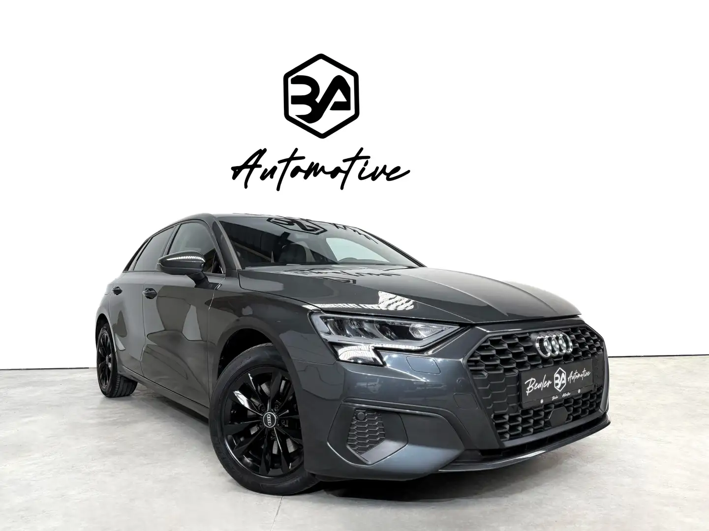 Audi A3 Sportback 30 TFSI Look S line Gris - 1