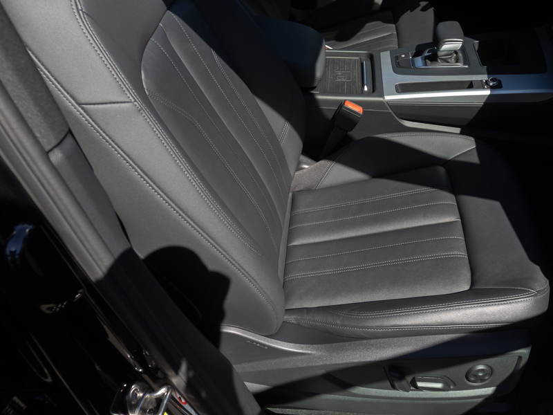 Audi Q5 40TDI qu Stronic Navi Pano AHK ACC — photo 27