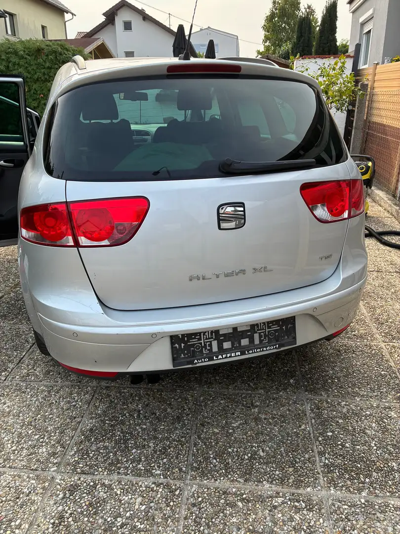SEAT Altea XL Silber - 2