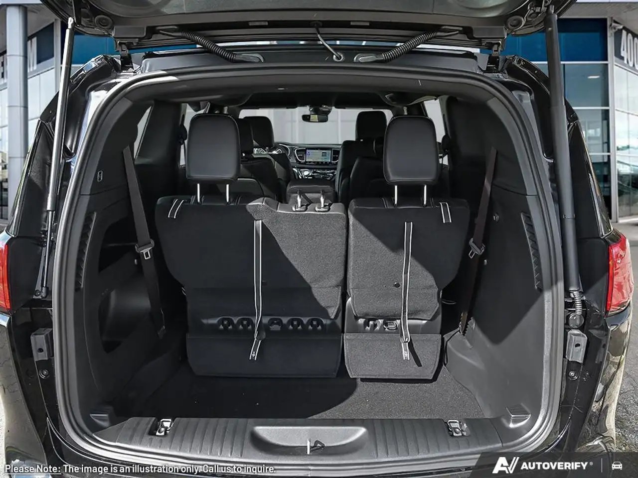 Chrysler Grand Caravan снимка Chrysler Grand Caravan