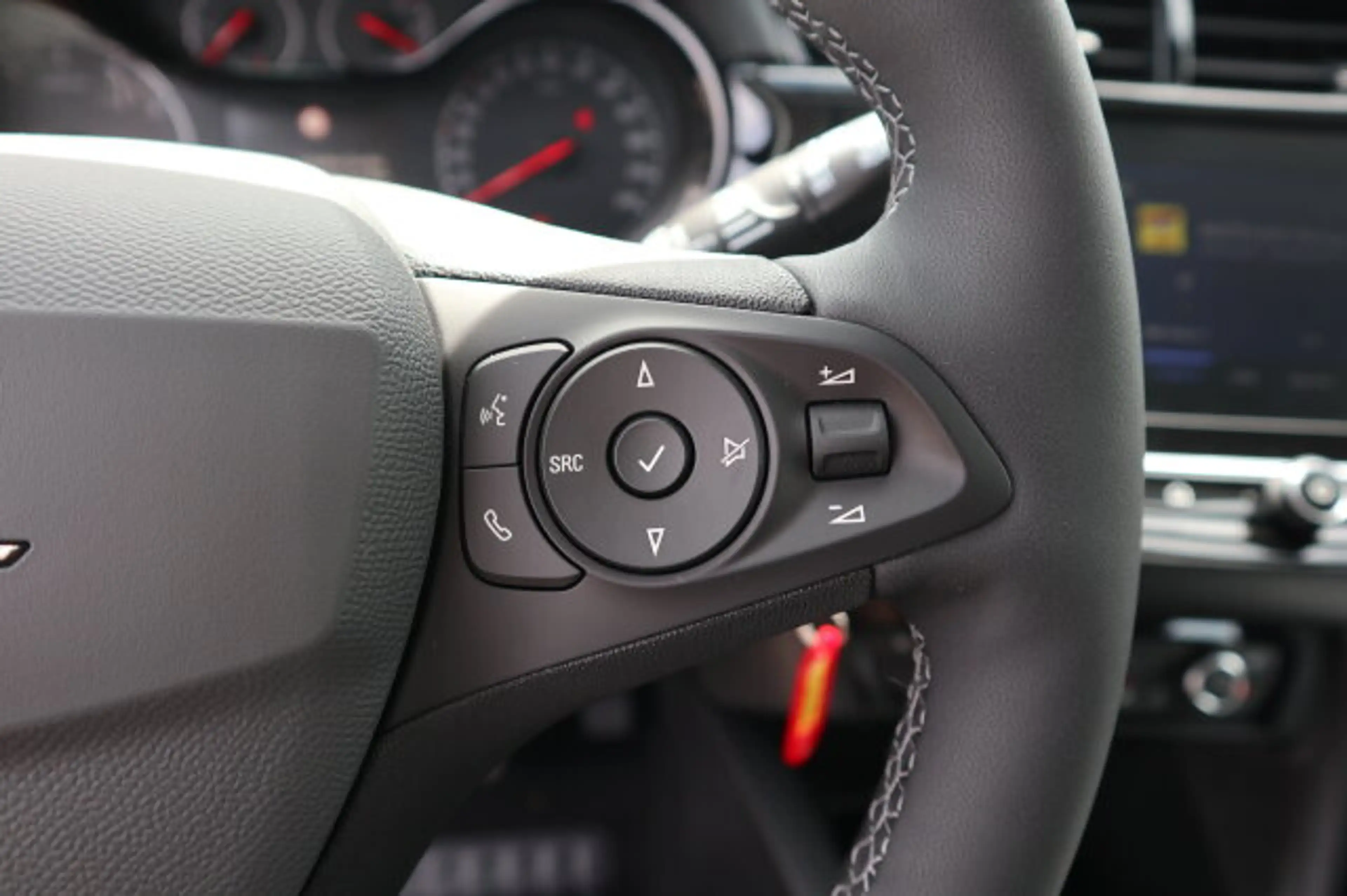 Opel Corsa Edition/Winter/Komfort Pak  Klima/LED/Audiosystem Multimedia/Sitzhzg./MF-Lenkrad/BC/Tempomat/eFH./NSW — photo 9