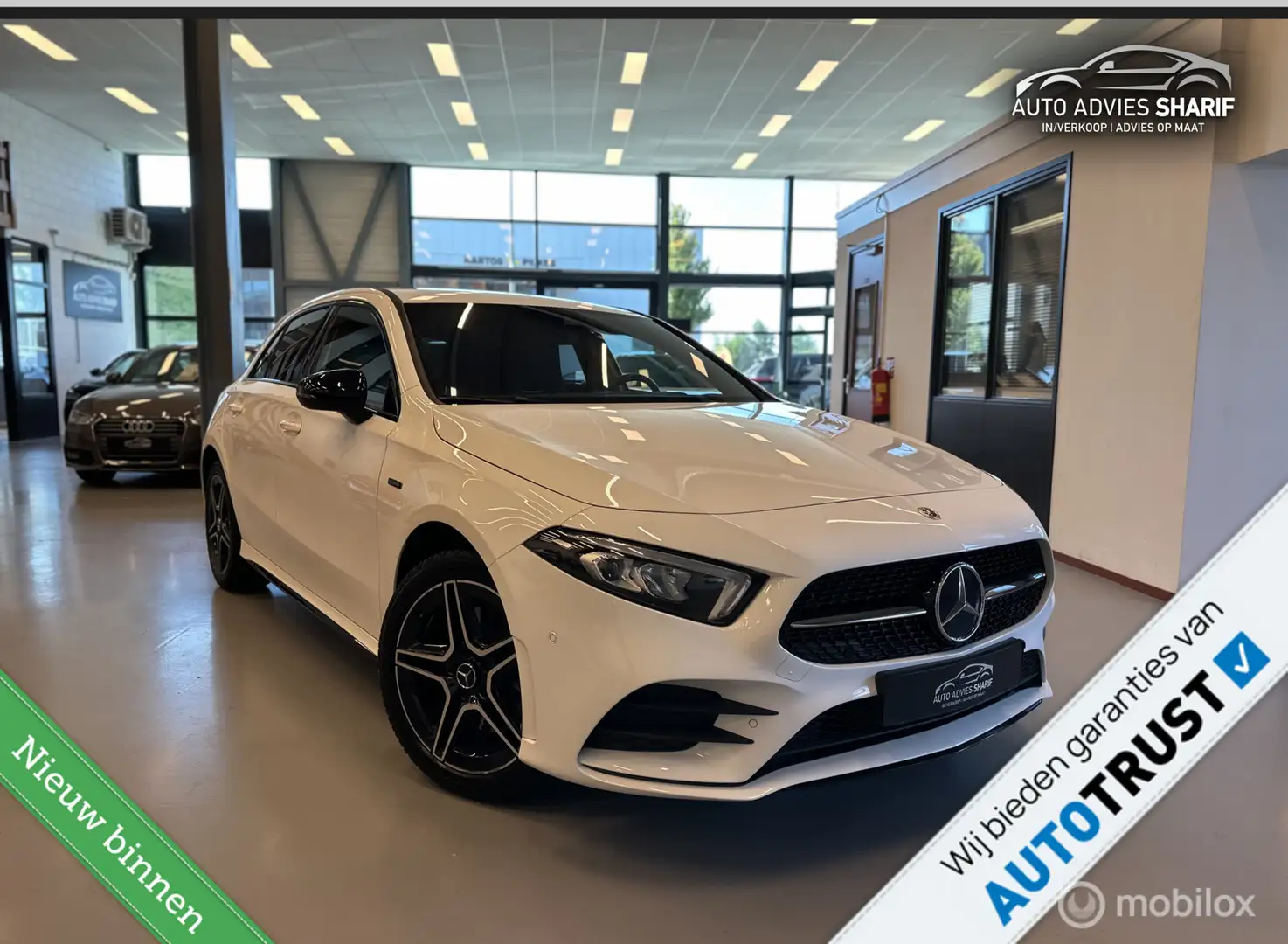 Mercedes-Benz A 250 e Business Solution AMG Limited Blanc - 1