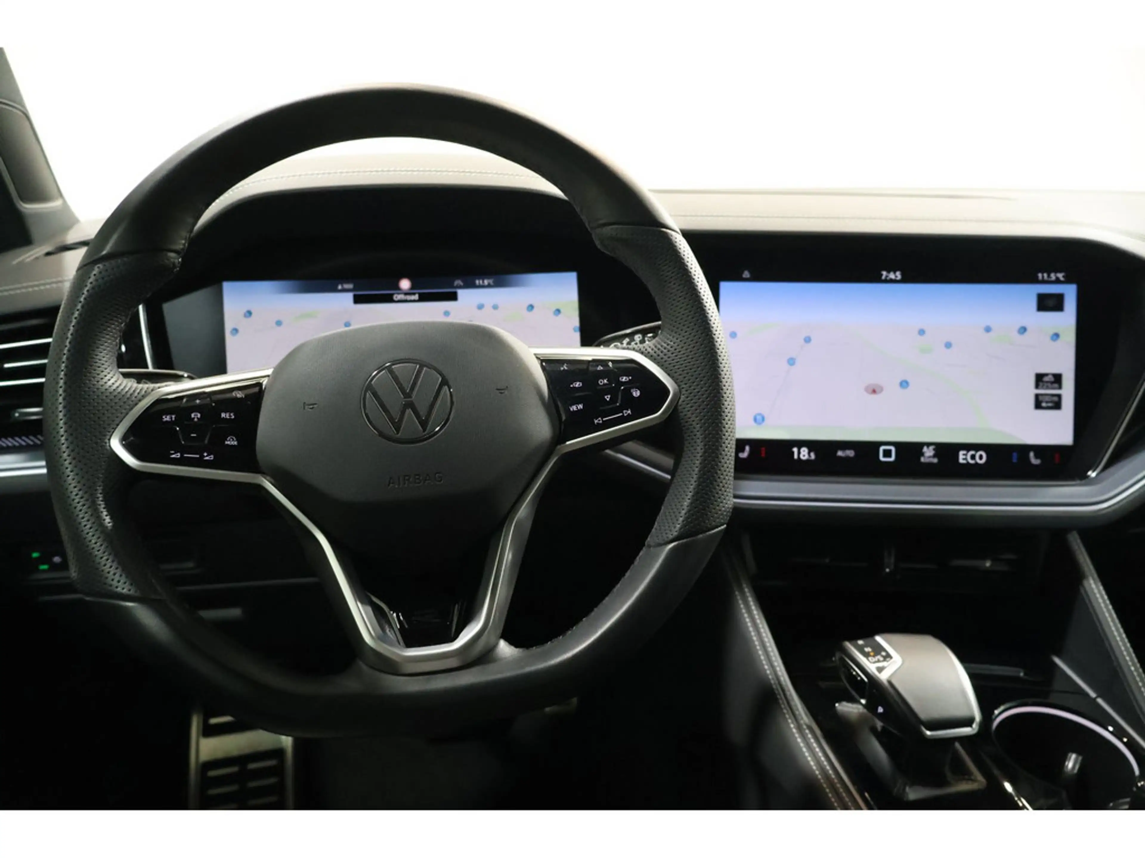 Volkswagen Touareg 3.0 TDI 4Motion R-Line Pano*Head-Up*AreaView * — photo 12
